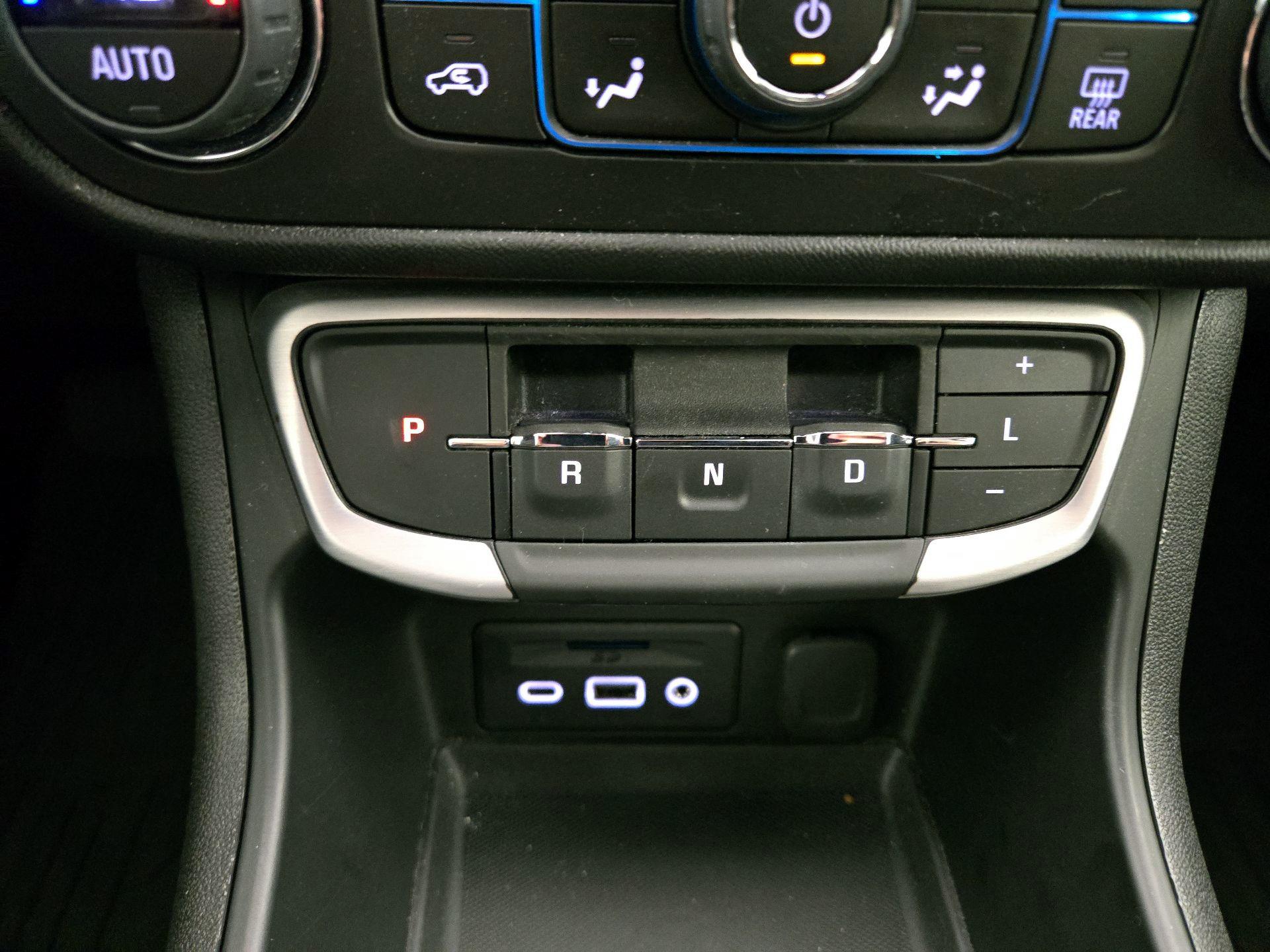 Thumbnail: 2023 GMC Terrain - 17