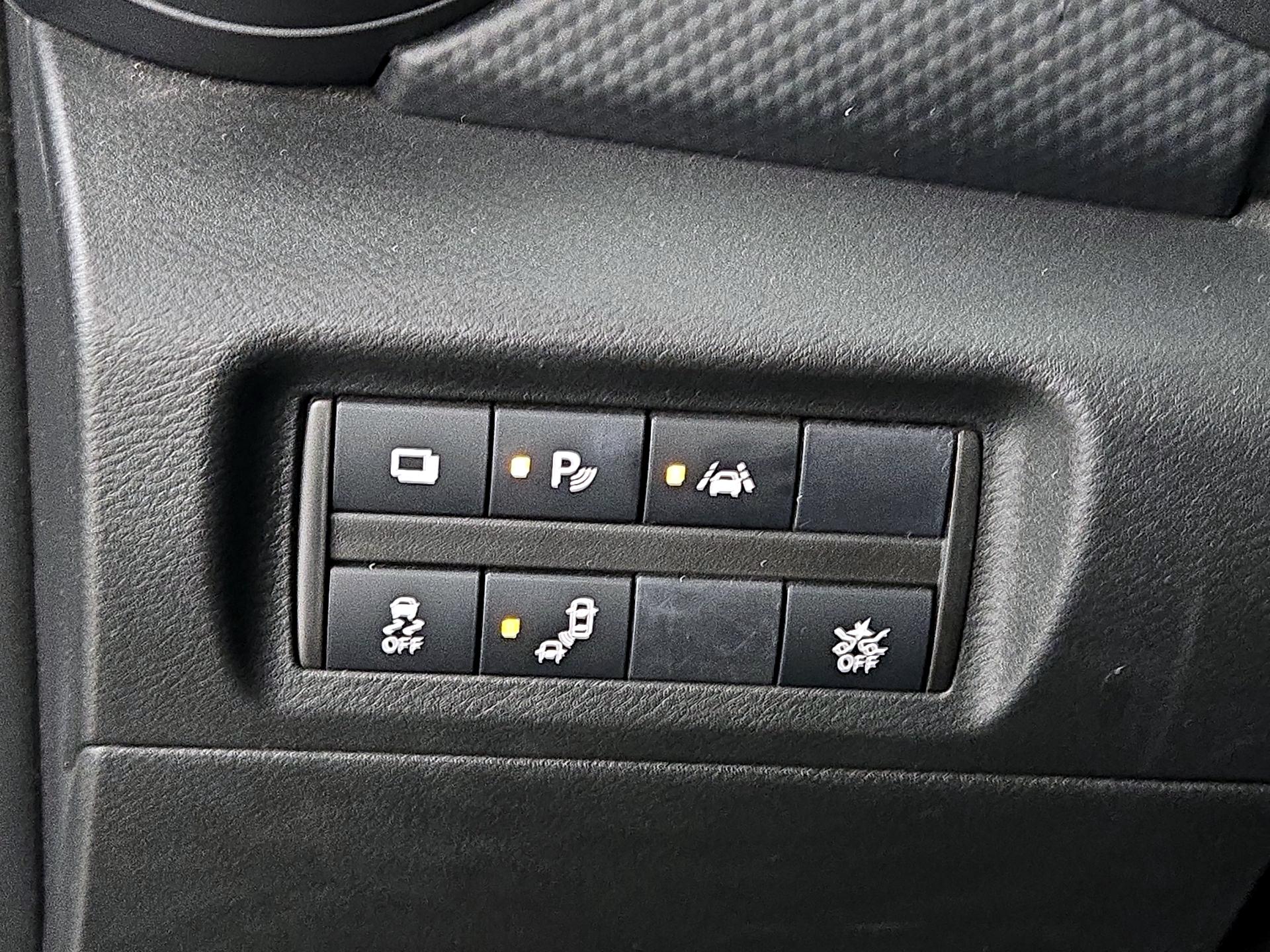 Thumbnail: 2022 Nissan Kicks - 13