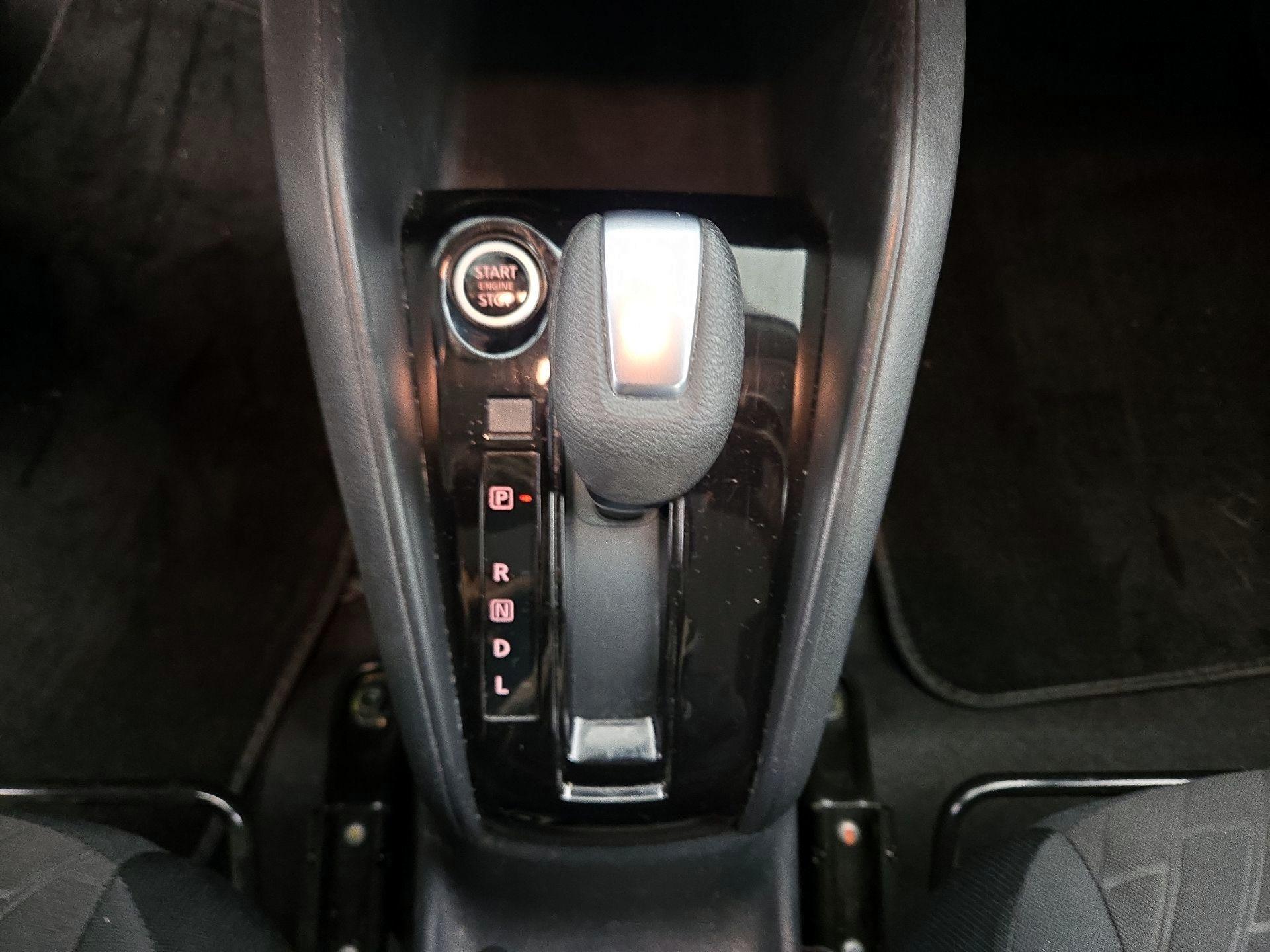 Thumbnail: 2022 Nissan Kicks - 17