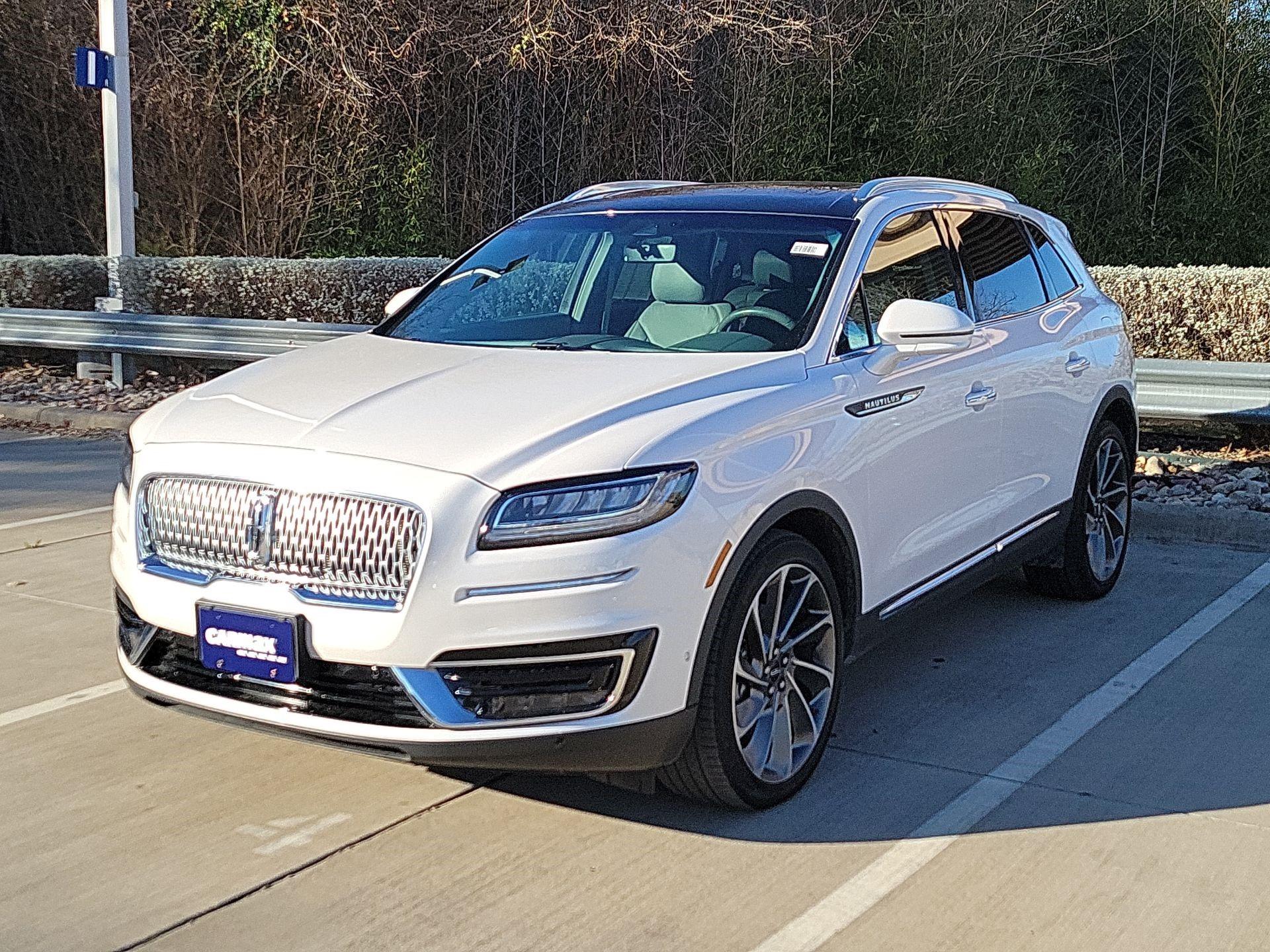 Thumbnail: 2019 Lincoln Nautilus - 3