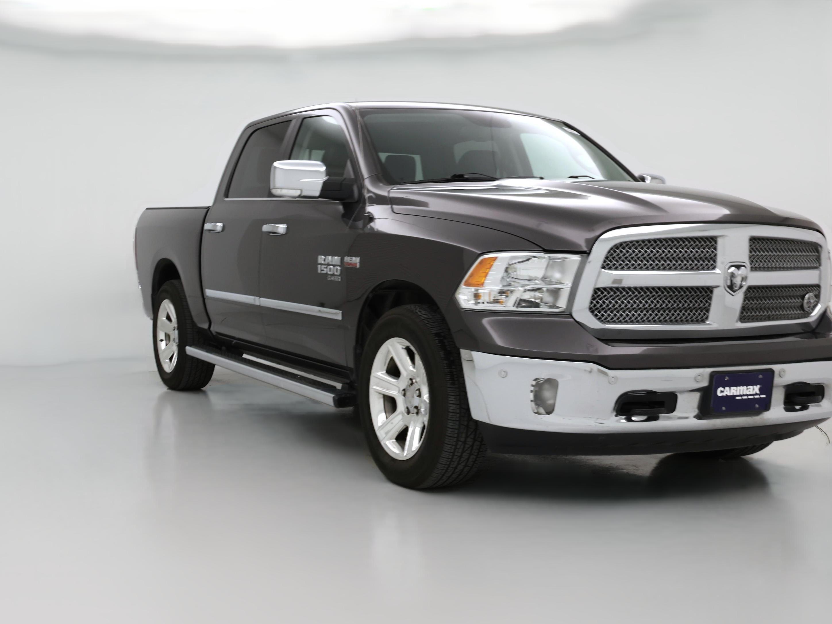 Thumbnail: 2019 RAM 1500 Classic - 1