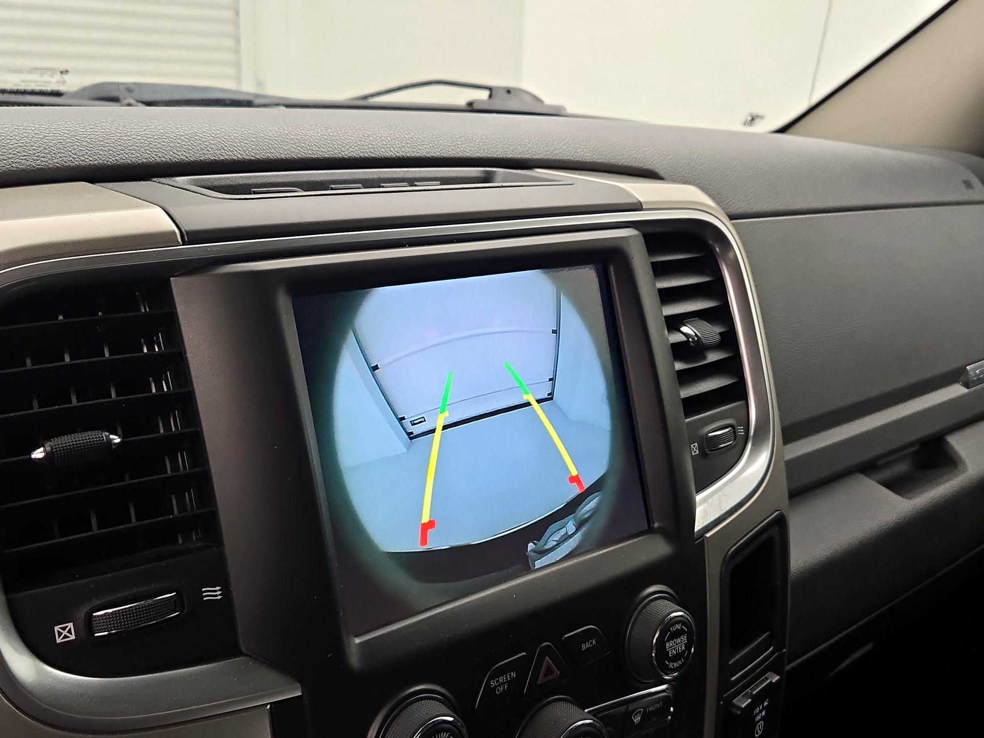 Thumbnail: 2019 RAM 1500 Classic - 14