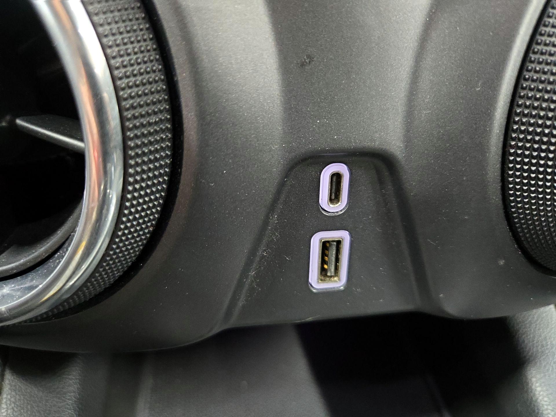 Thumbnail: 2019 Chevrolet Blazer - 17