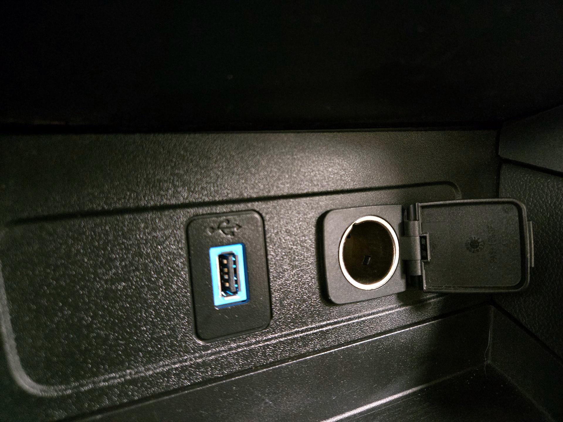 Thumbnail: 2018 Ford Escape - 17