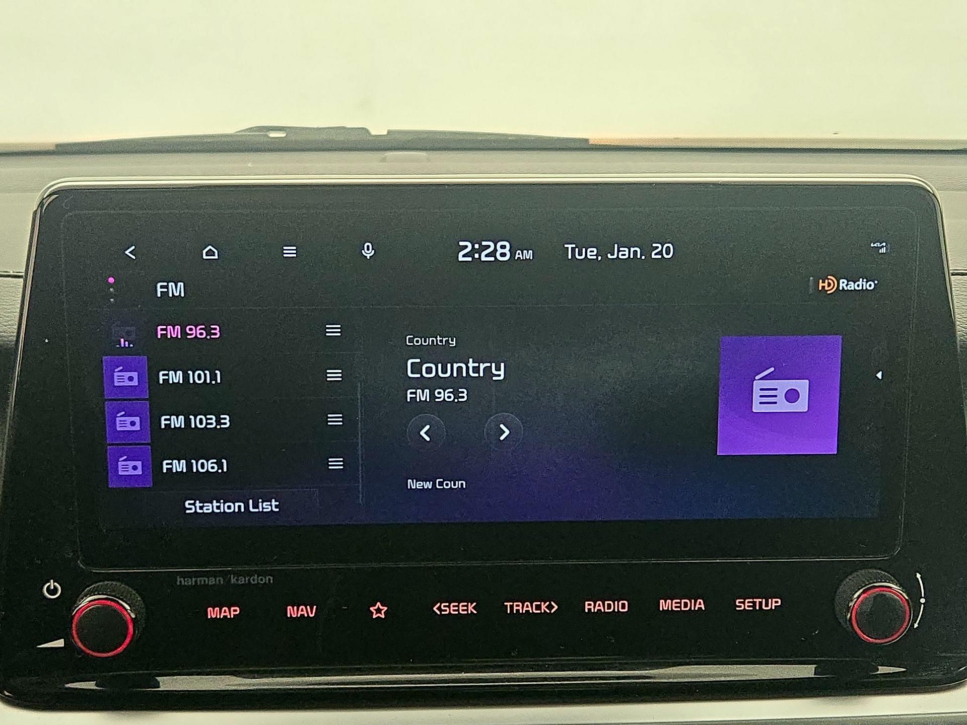 Thumbnail: 2023 Kia Forte - 16