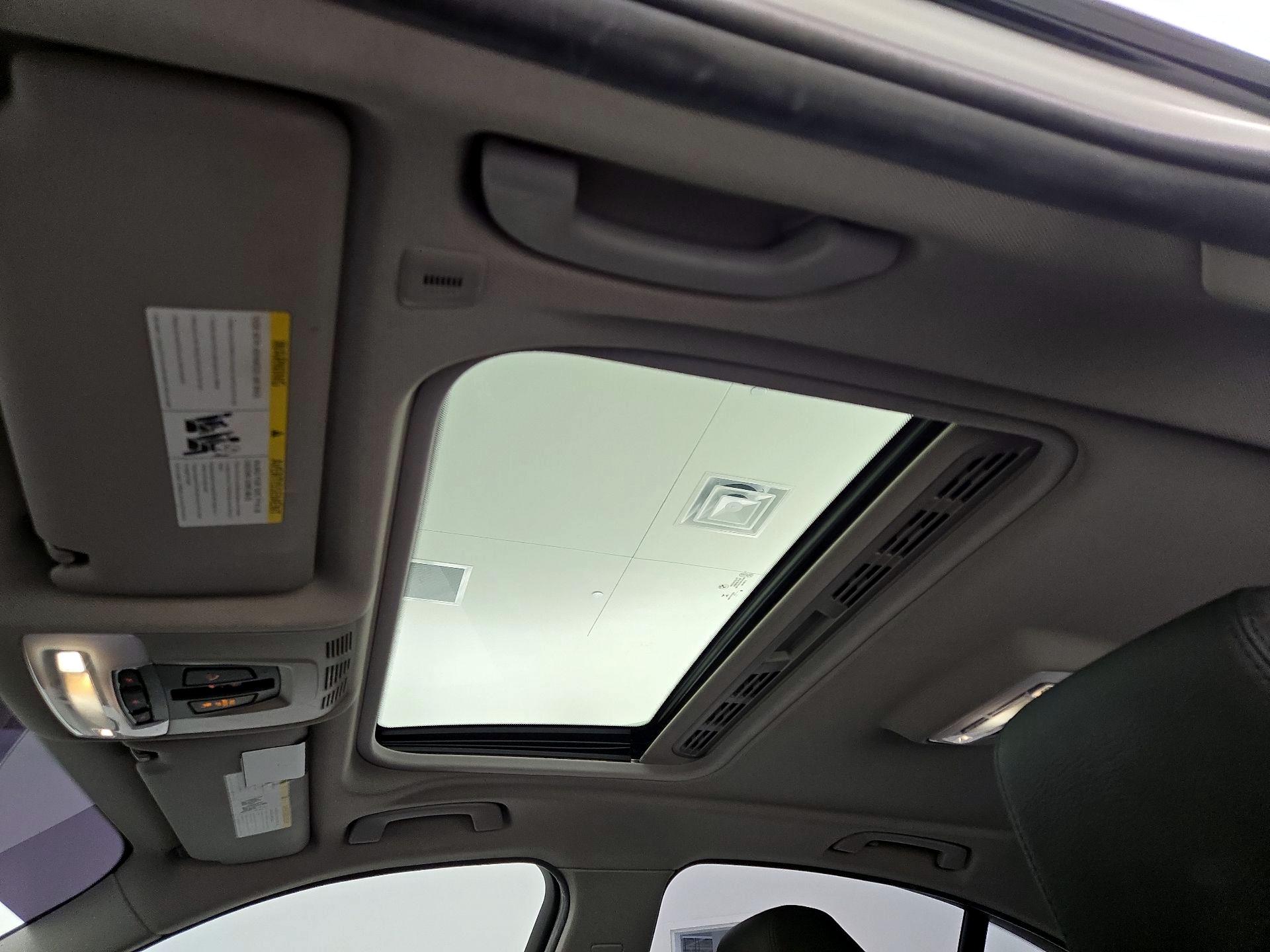 Thumbnail: 2015 BMW 3 Series - 19