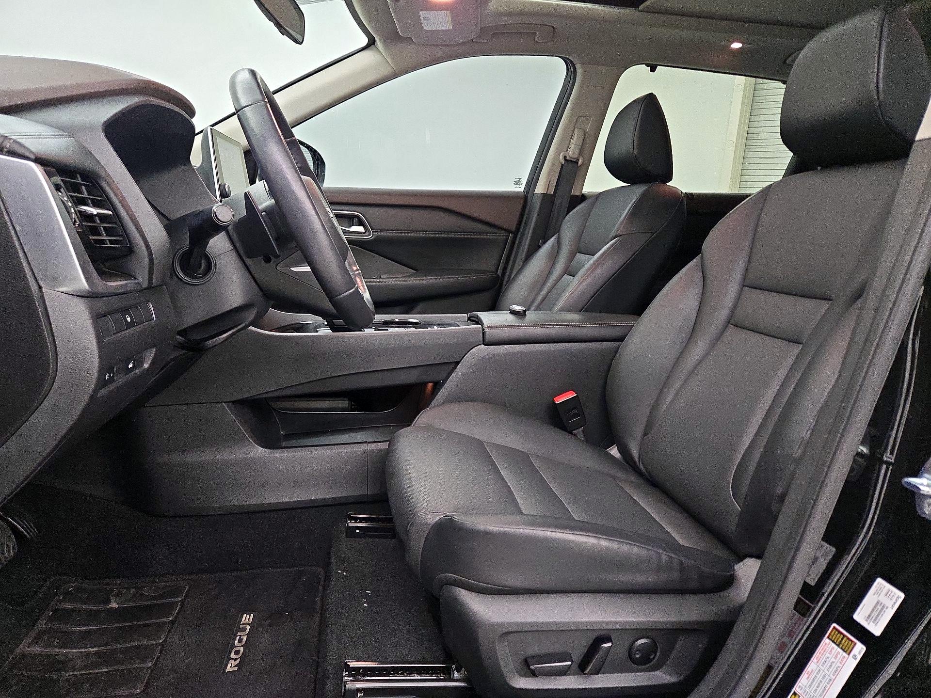 Thumbnail: 2021 Nissan Rogue - 11