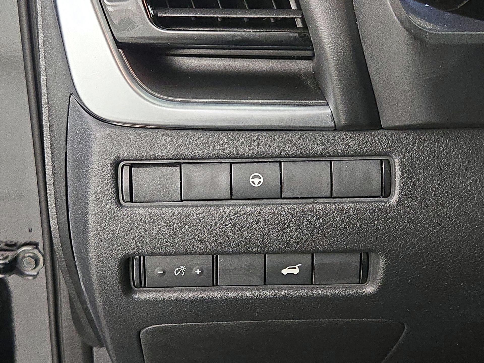 Thumbnail: 2021 Nissan Rogue - 13