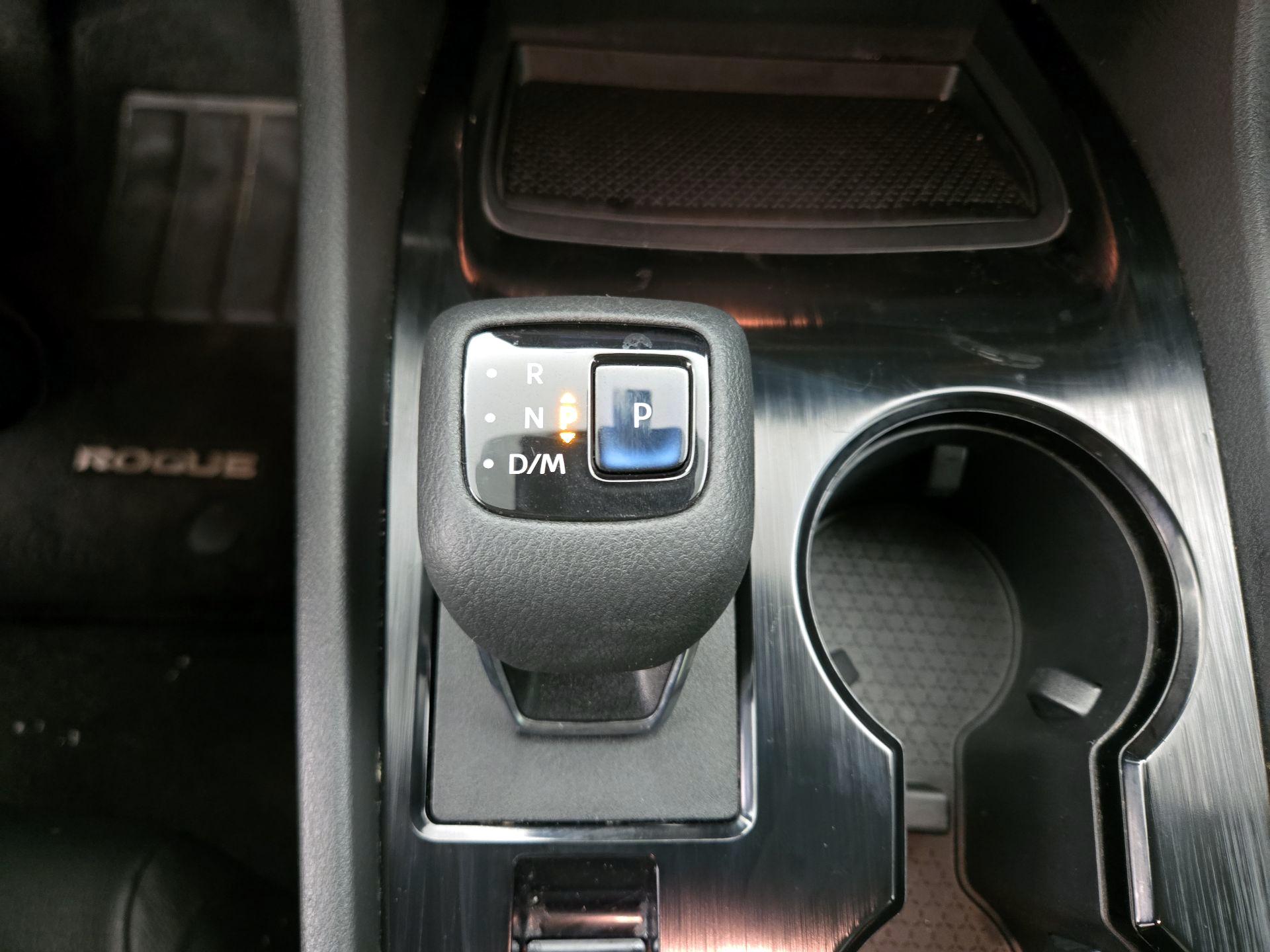 Thumbnail: 2021 Nissan Rogue - 17