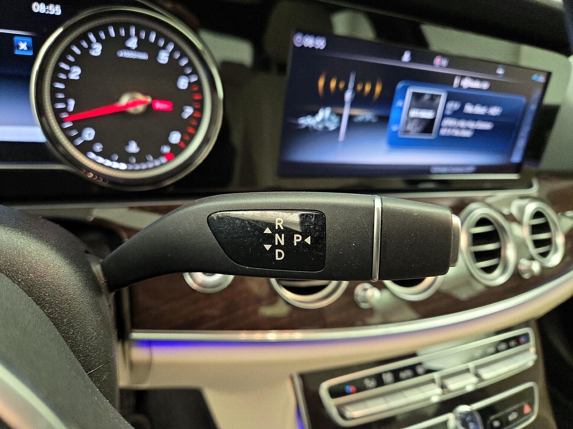 Thumbnail: 2019 Mercedes-Benz E-Class - 18