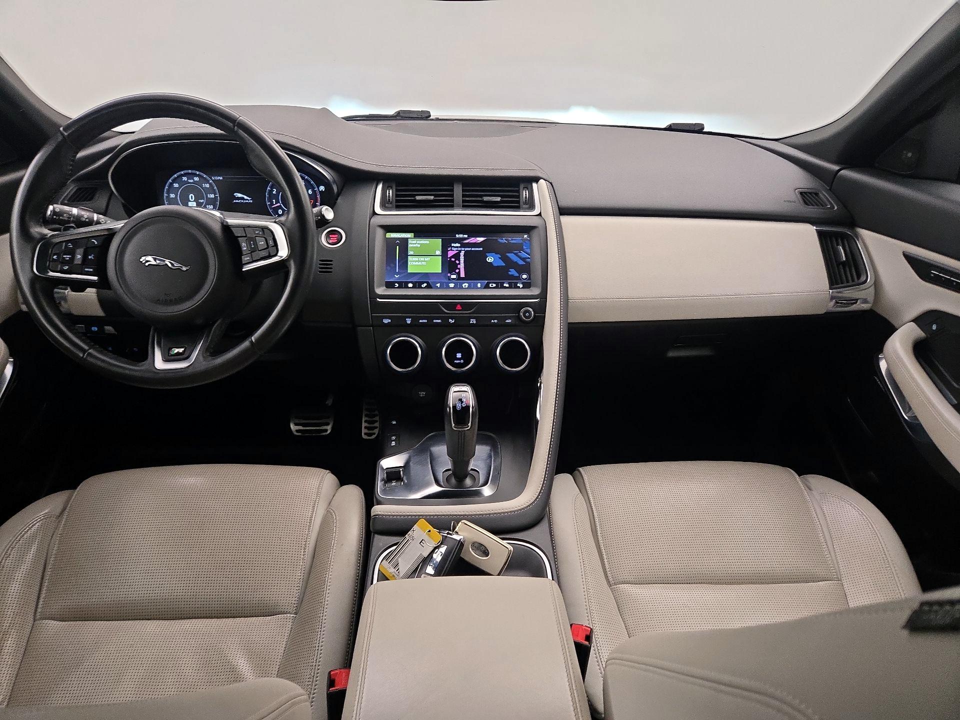 Thumbnail: 2019 Jaguar E-Pace - 9