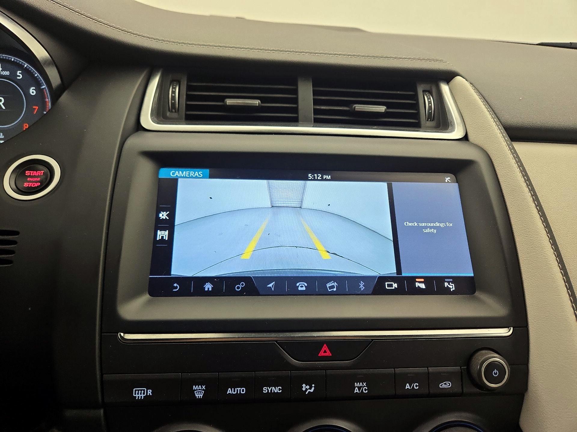 Thumbnail: 2019 Jaguar E-Pace - 15