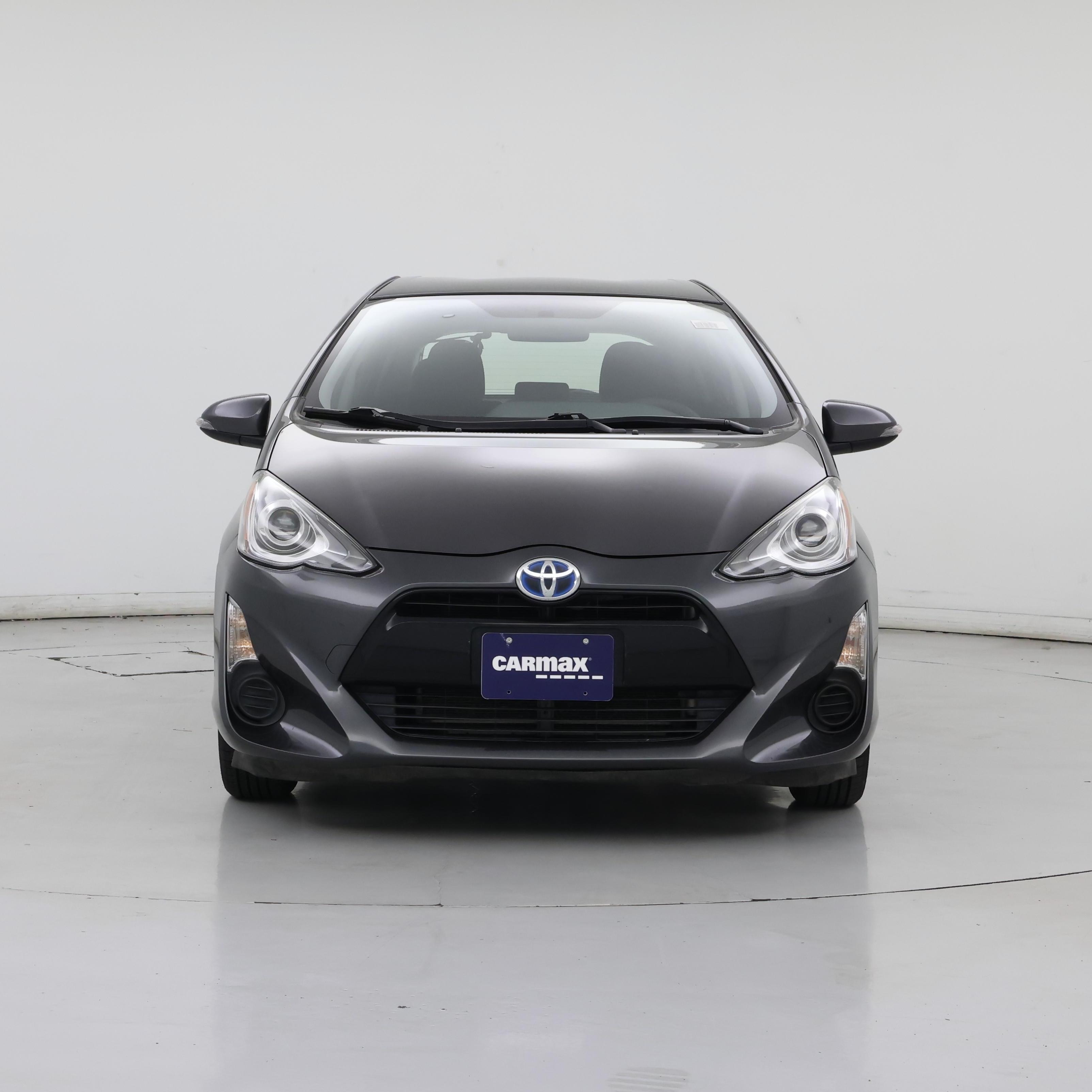 Thumbnail: 2015 Toyota Prius c - 5