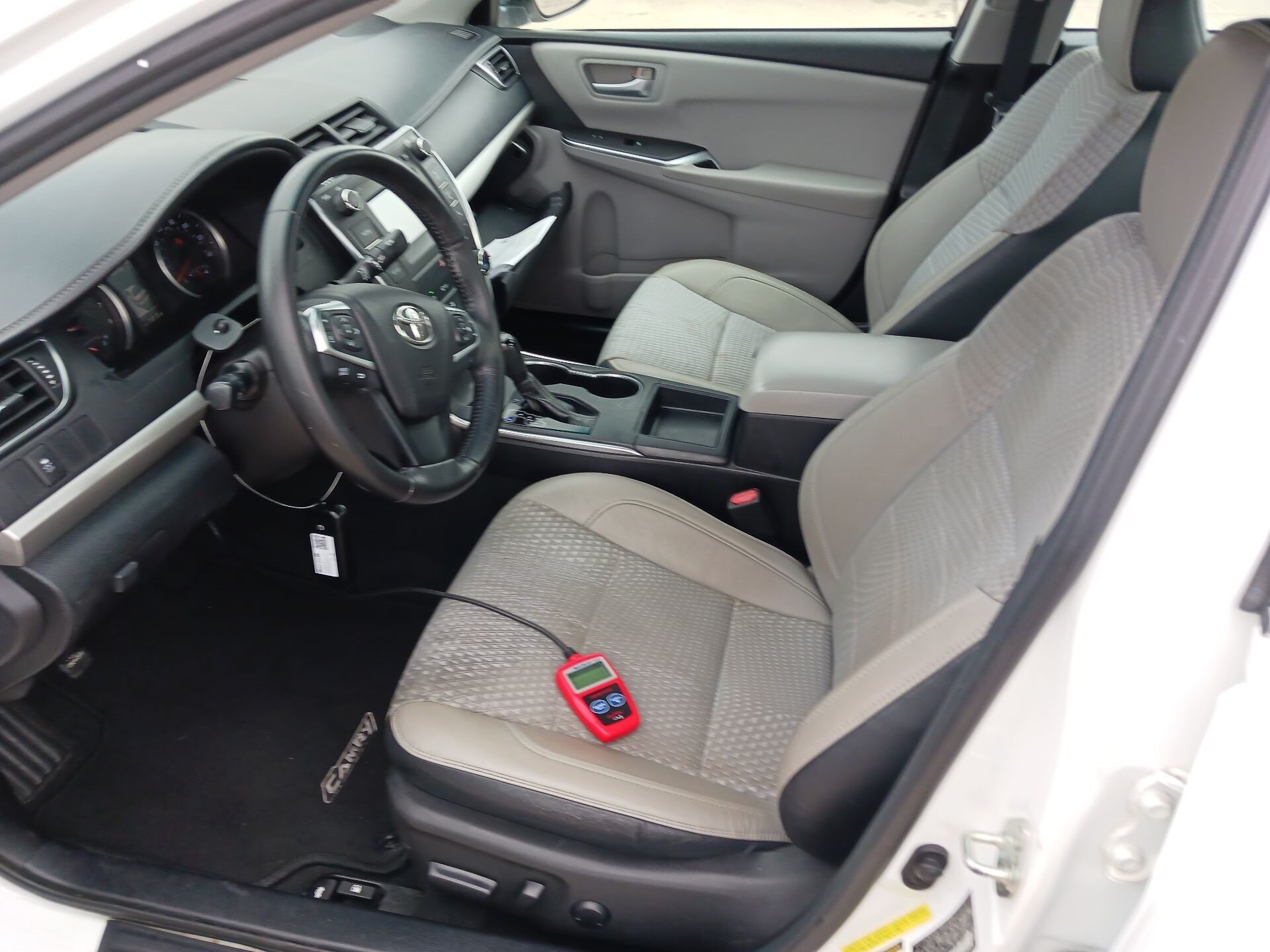 Thumbnail: 2015 Toyota Camry - 7