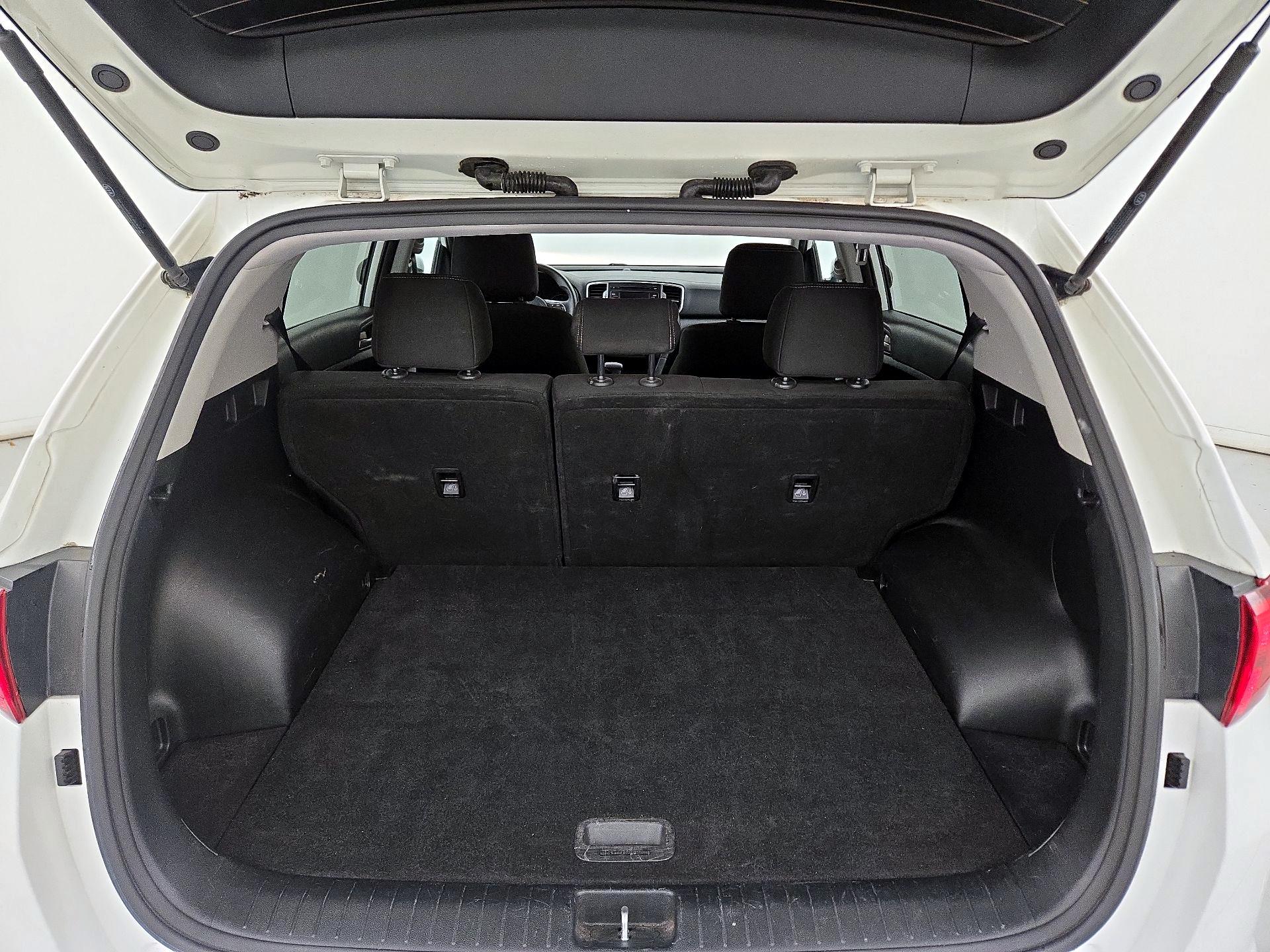 Thumbnail: 2018 Kia Sportage - 20