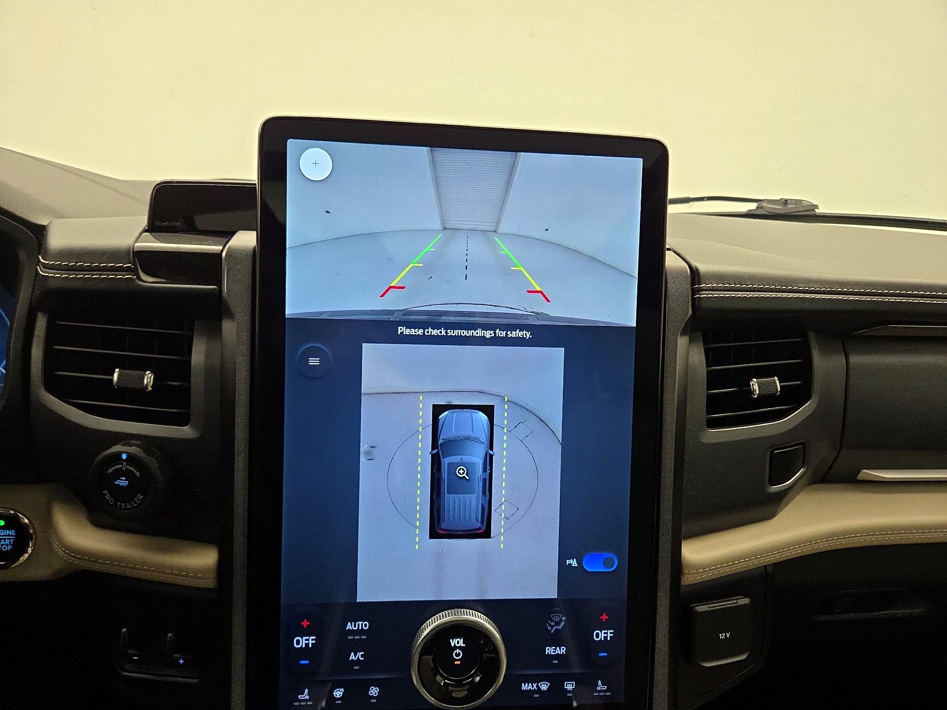 Thumbnail: 2023 Ford Expedition MAX - 15