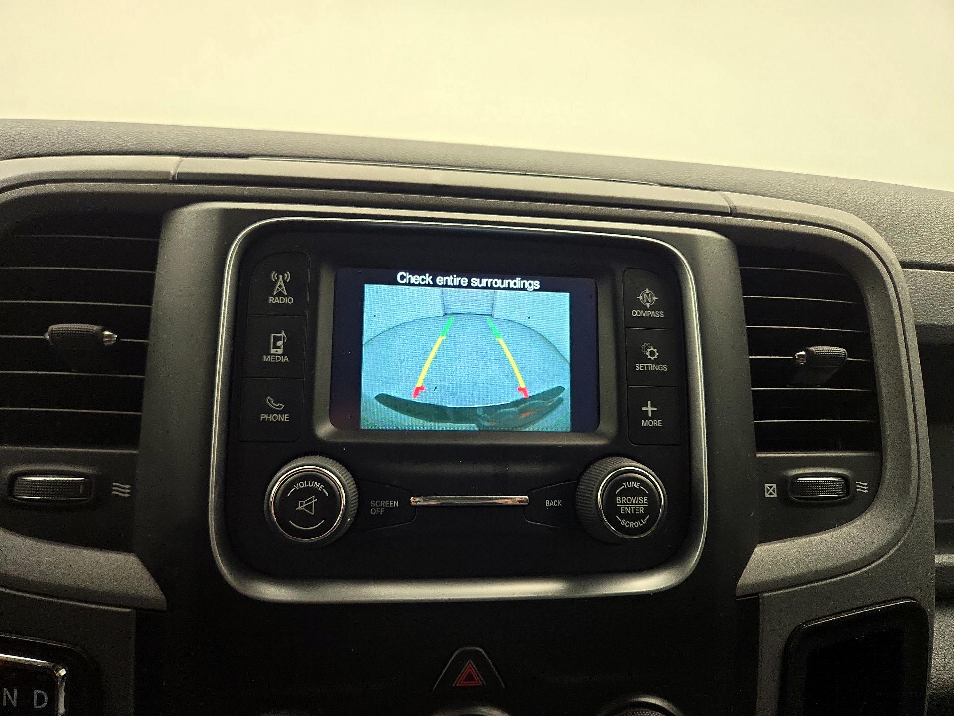 Thumbnail: 2019 RAM 1500 Classic - 14