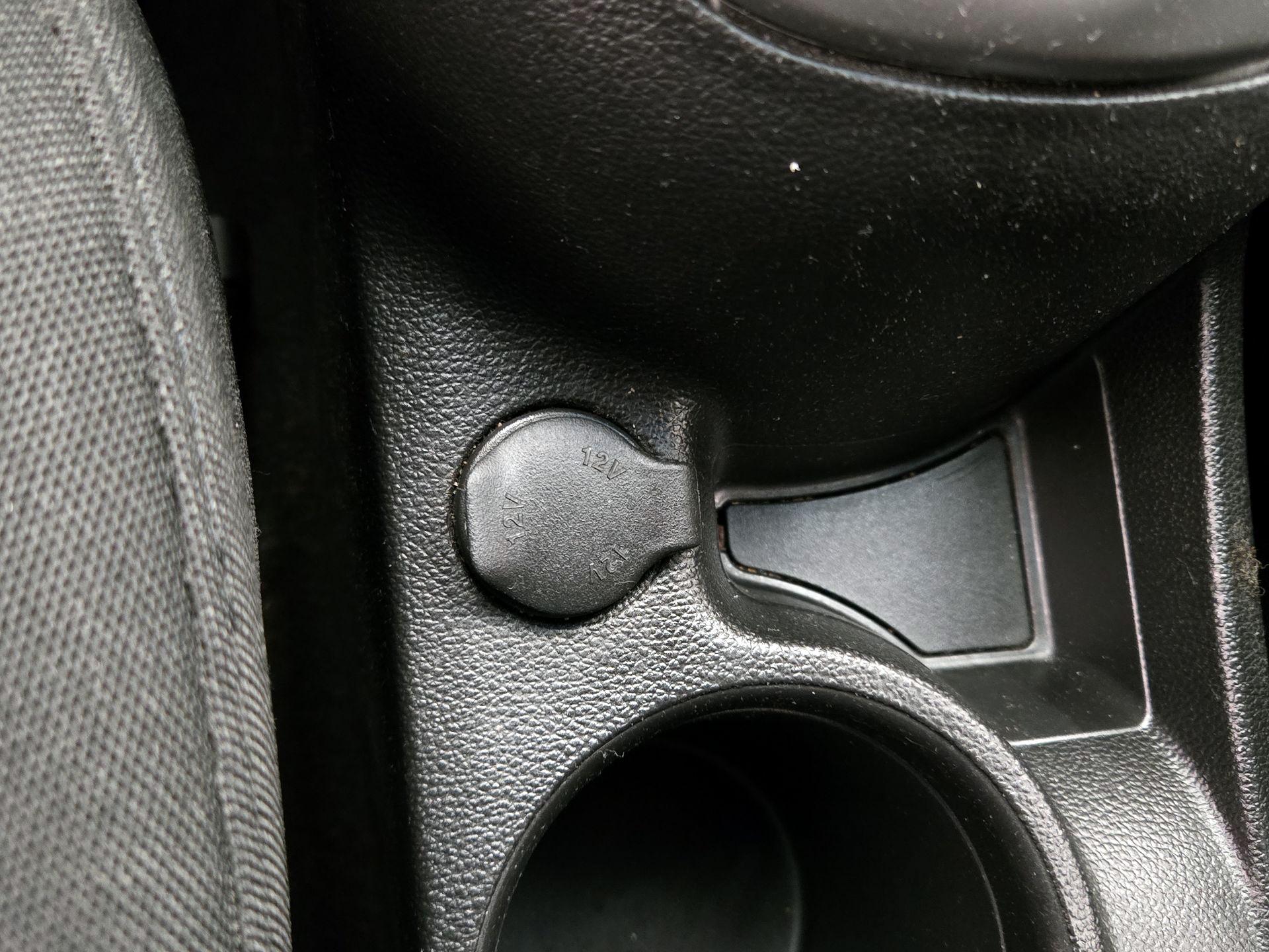 Thumbnail: 2015 Chevrolet Cruze - 17