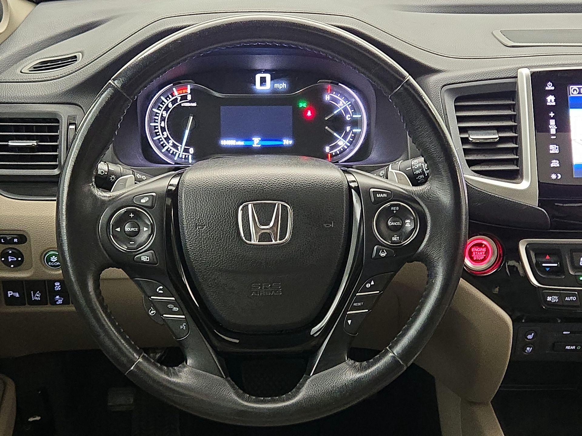 Thumbnail: 2016 Honda Pilot - 10