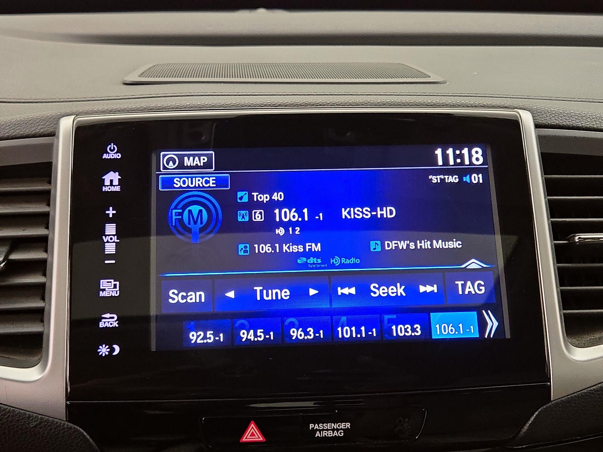 Thumbnail: 2016 Honda Pilot - 16