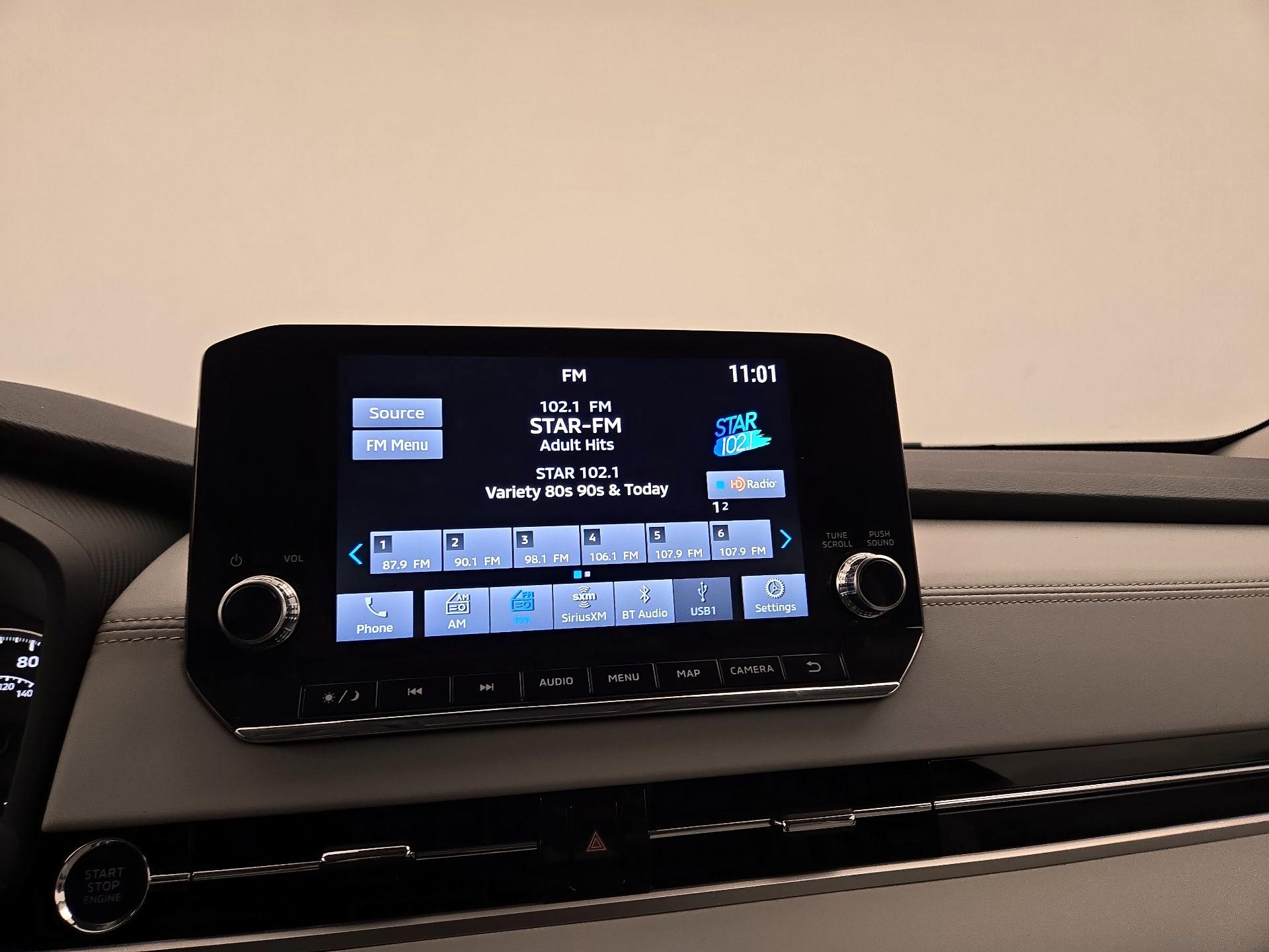 Thumbnail: 2022 Mitsubishi Outlander - 16