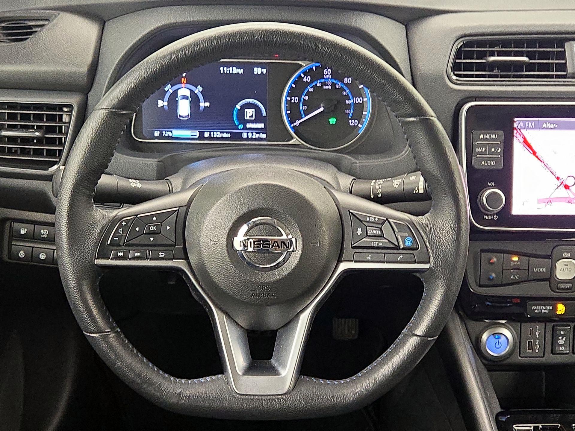 Thumbnail: 2022 Nissan Leaf - 10