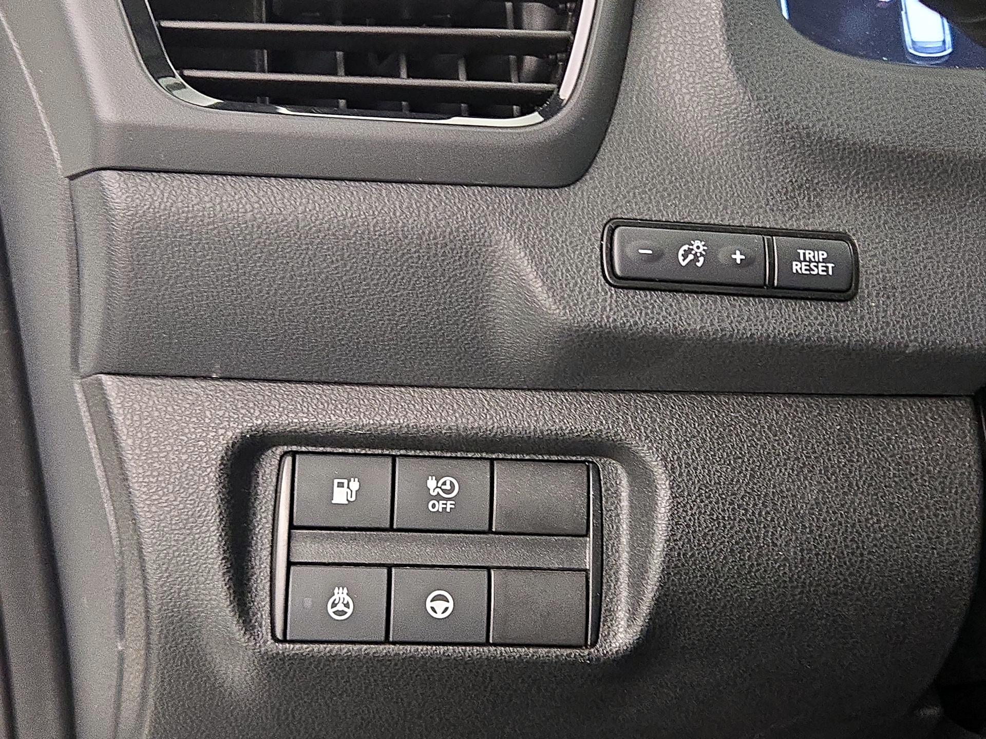 Thumbnail: 2022 Nissan Leaf - 13