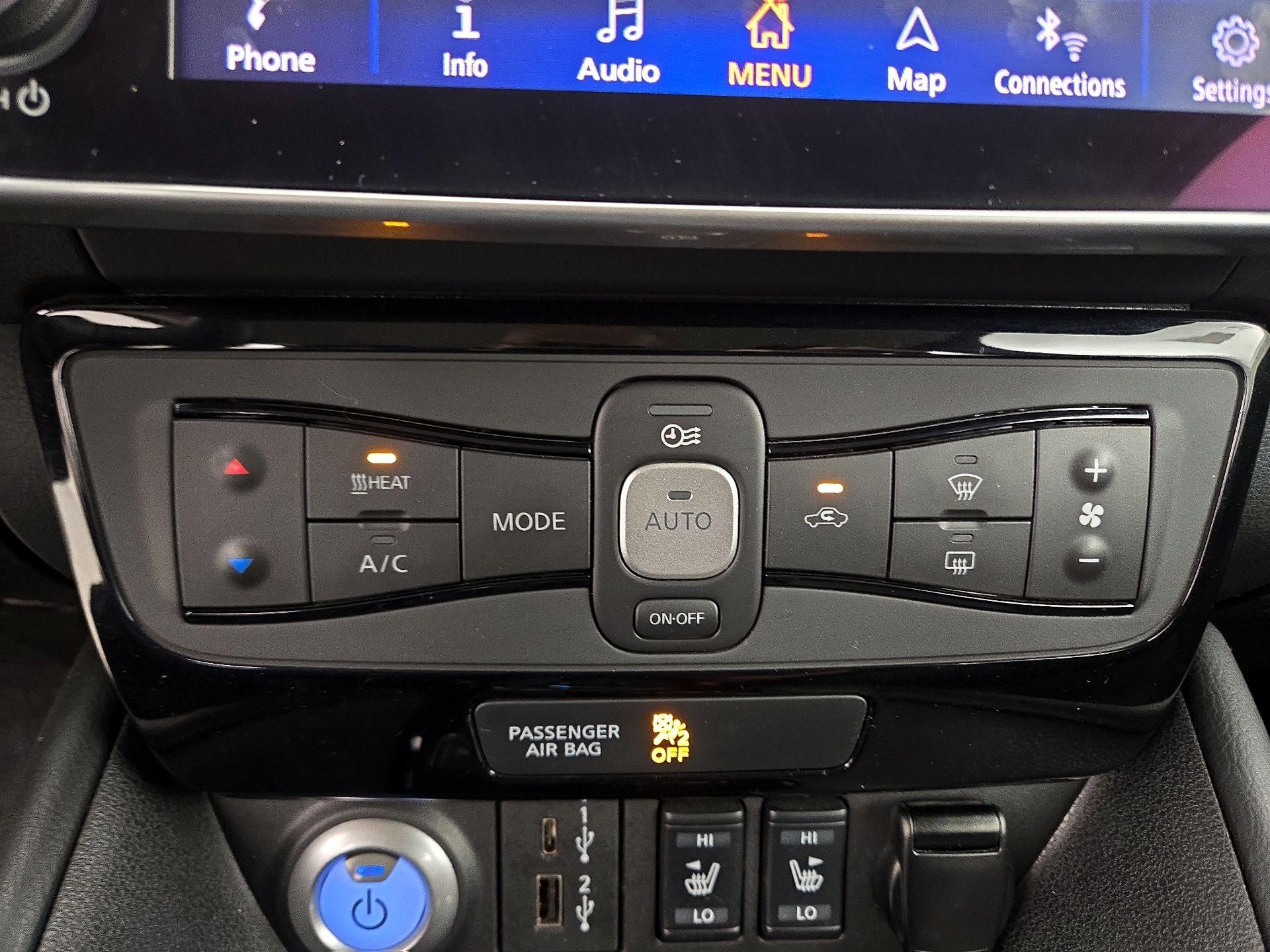 Thumbnail: 2022 Nissan Leaf - 17