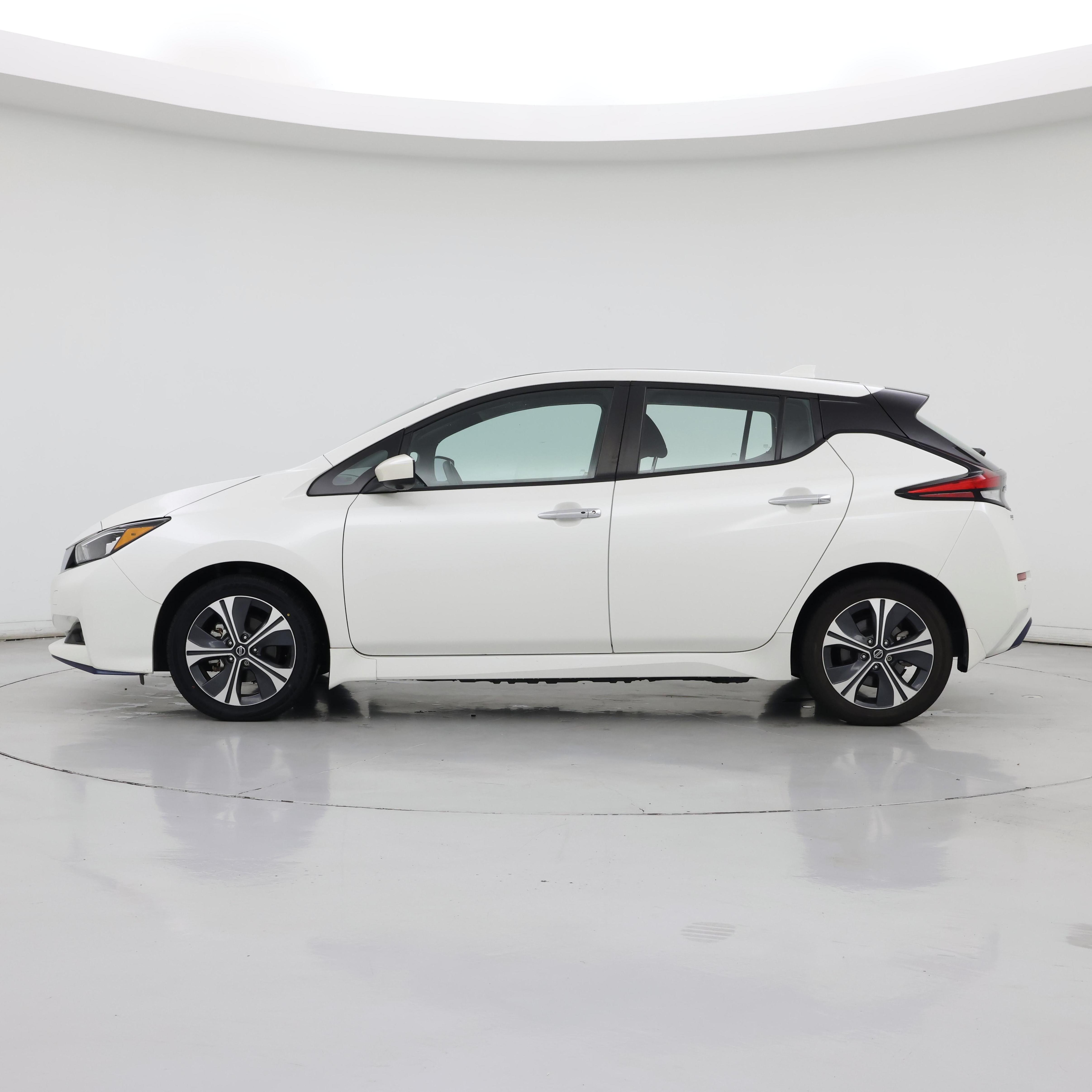 Thumbnail: 2022 Nissan Leaf - 3