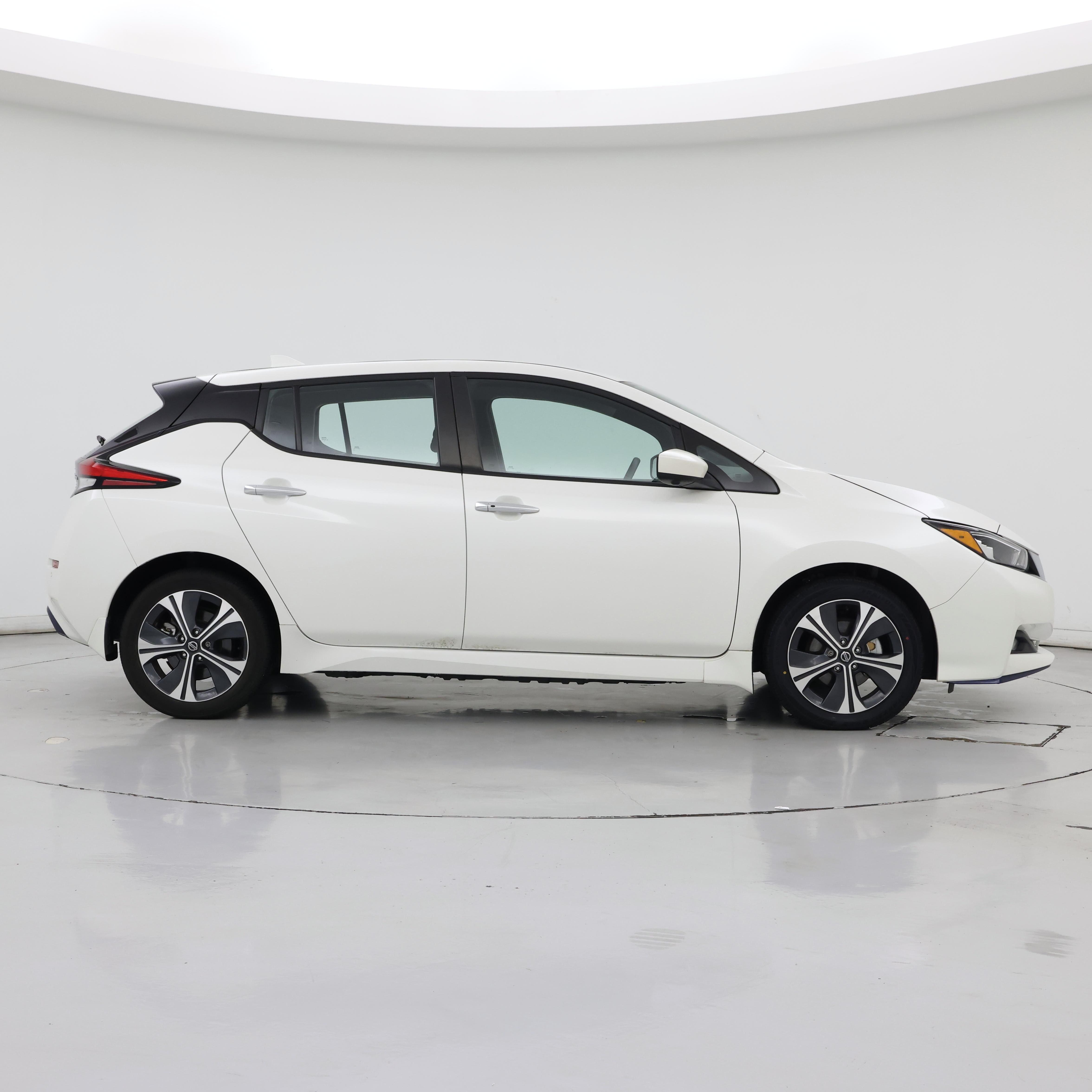Thumbnail: 2022 Nissan Leaf - 7