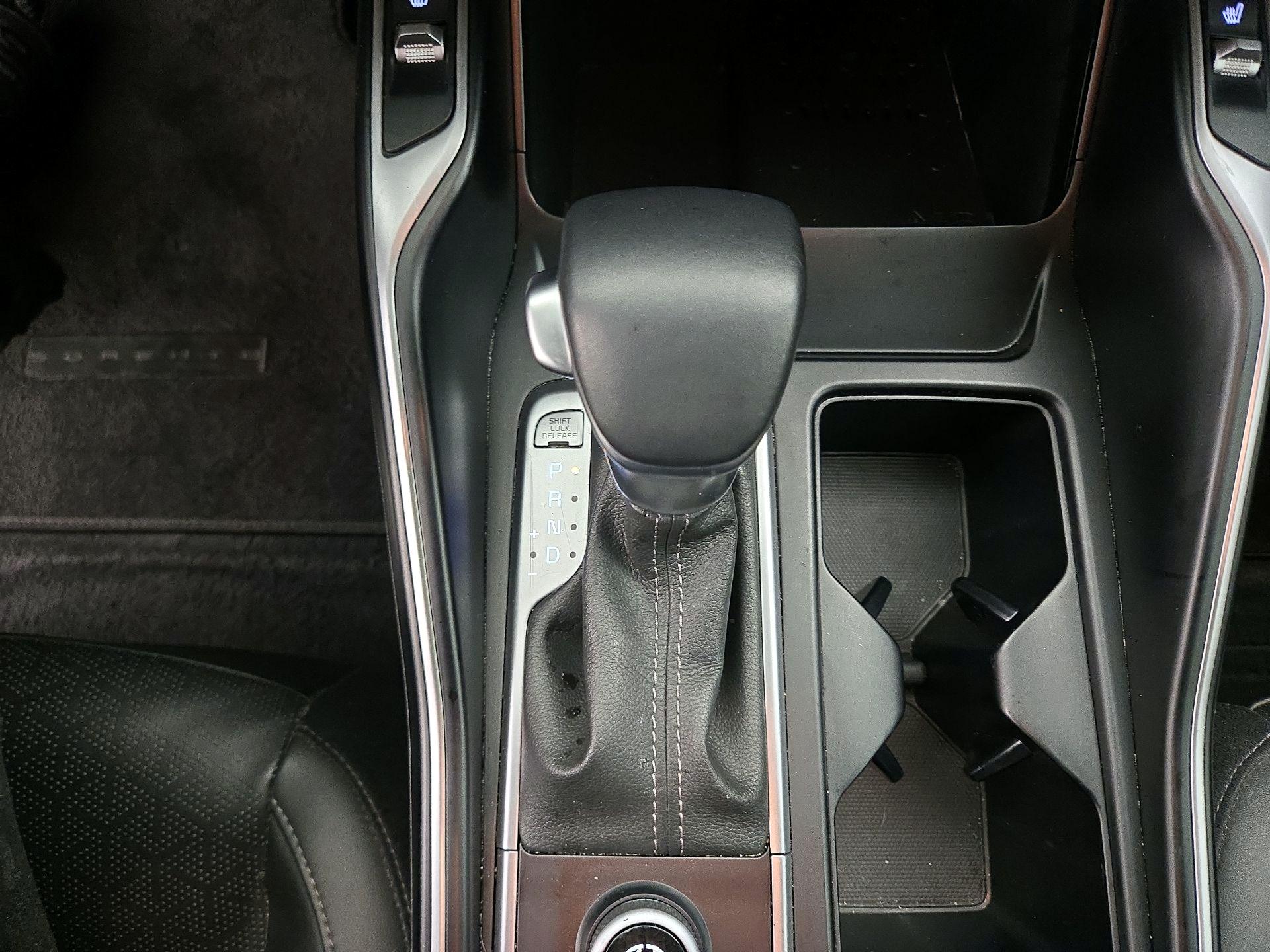 Thumbnail: 2023 Kia Sorento - 18