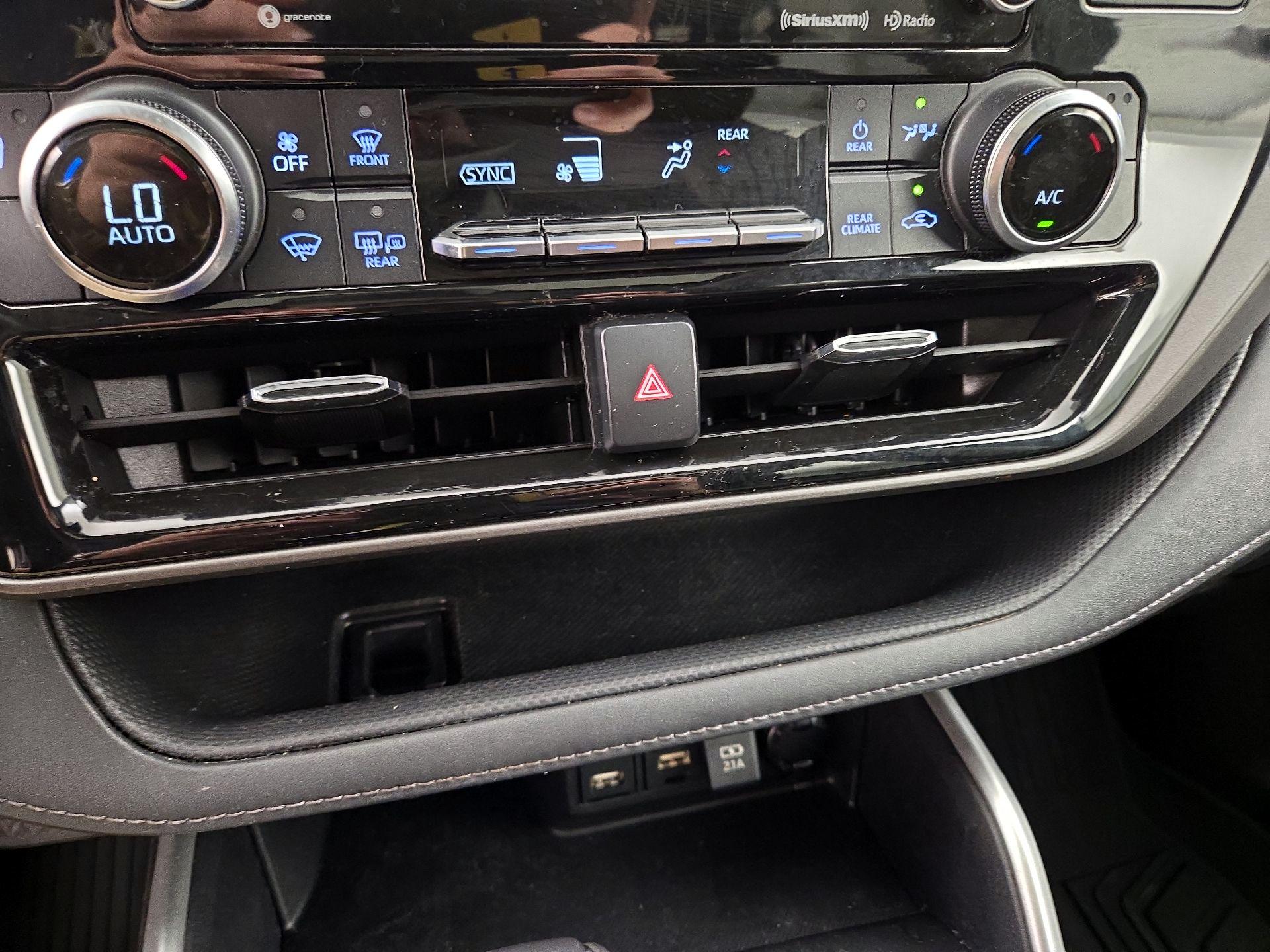 Thumbnail: 2021 Toyota Highlander - 16