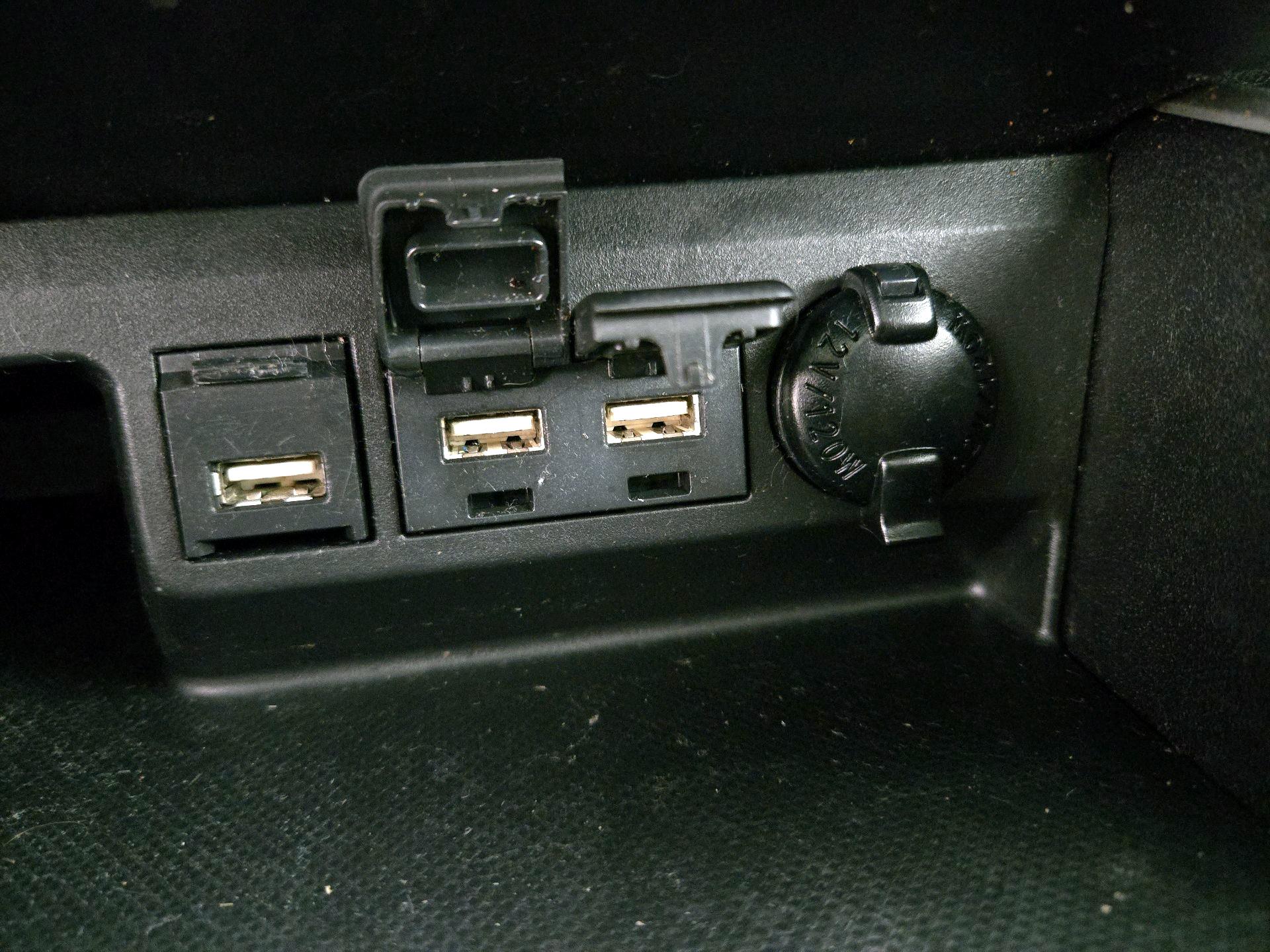 Thumbnail: 2021 Toyota Highlander - 18