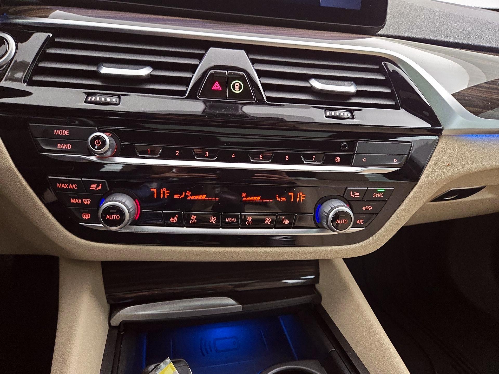 Thumbnail: 2021 BMW 5 Series - 17