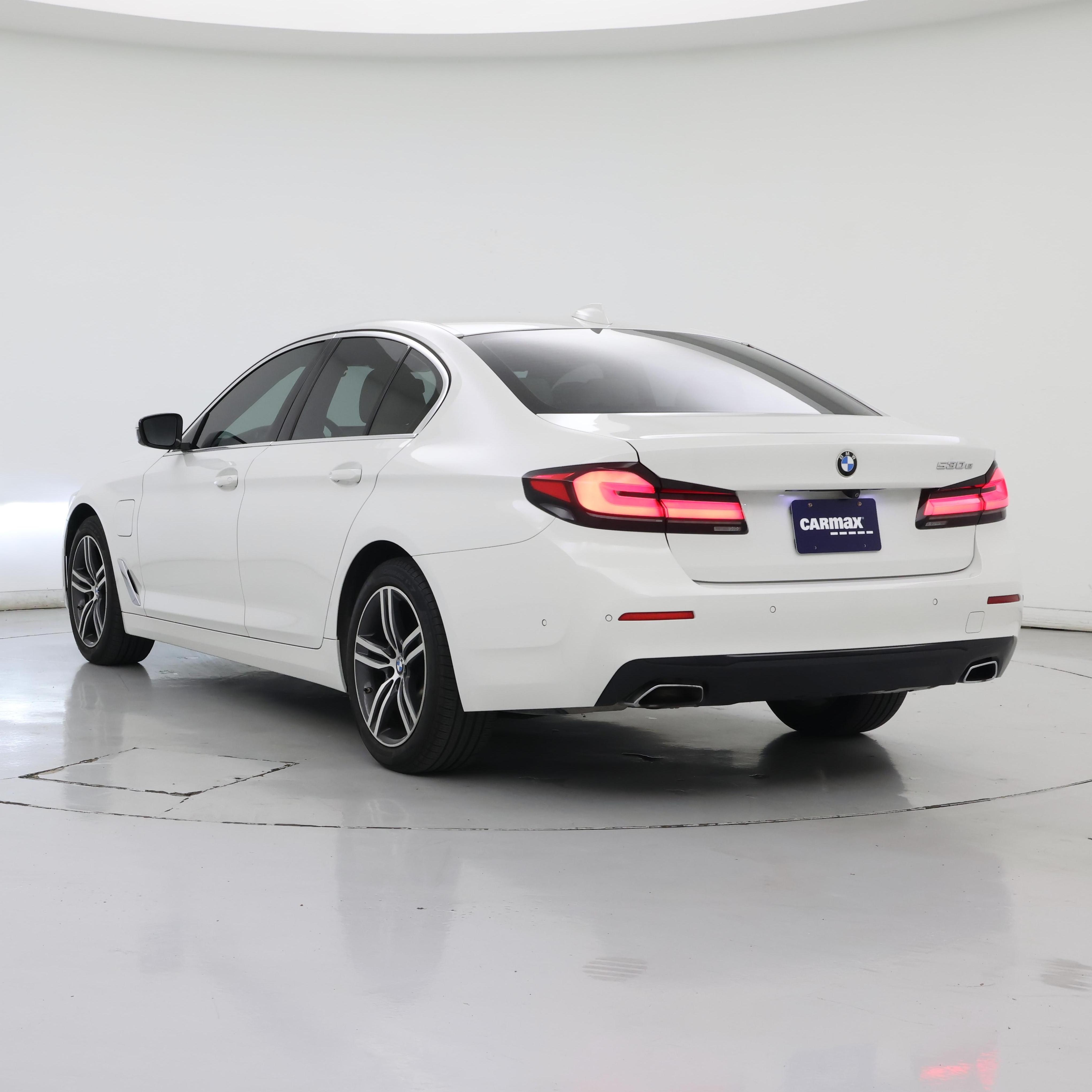 Thumbnail: 2021 BMW 5 Series - 2