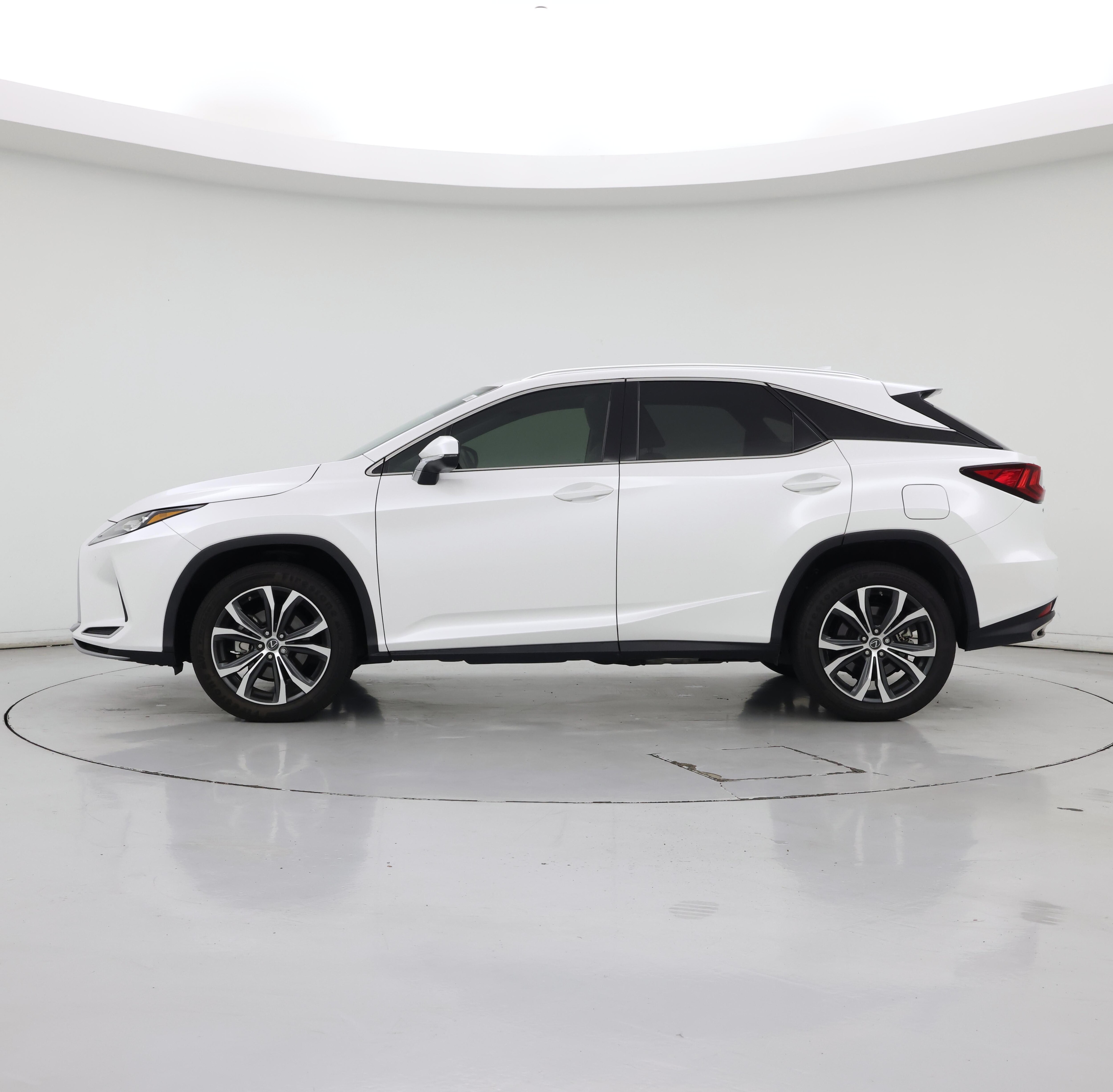 Thumbnail: 2020 Lexus RX - 3