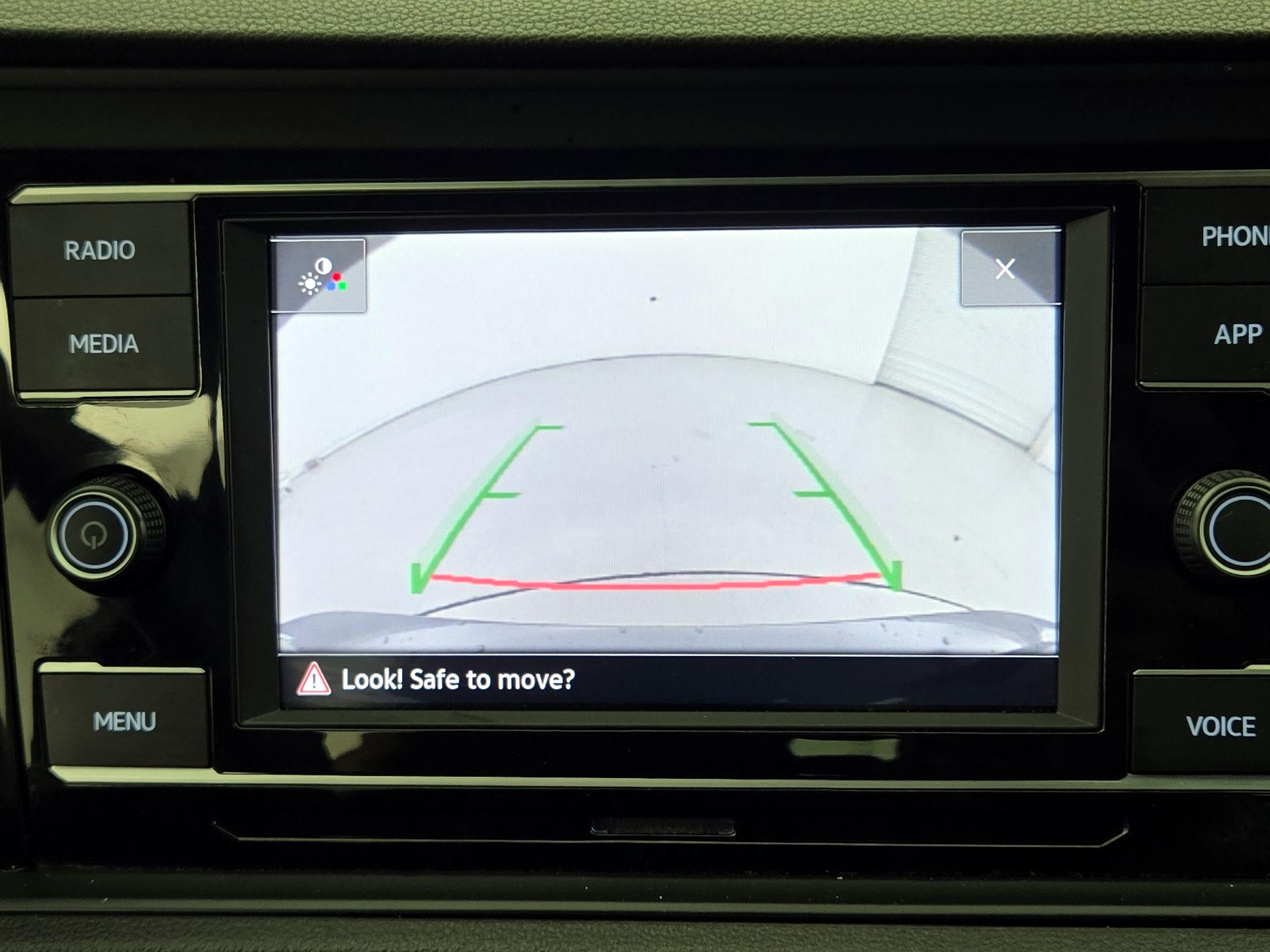 Thumbnail: 2023 Volkswagen Jetta - 14