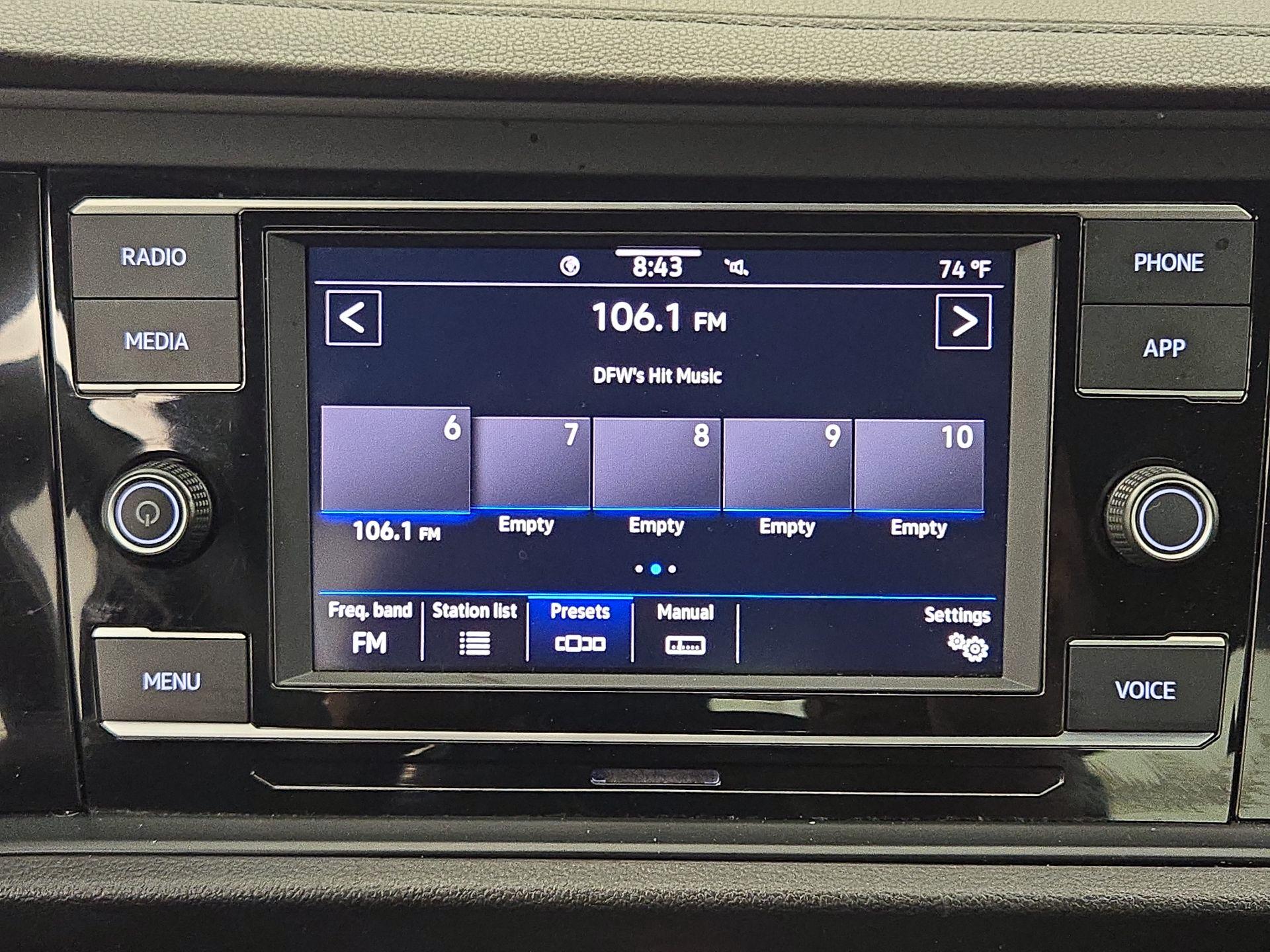 Thumbnail: 2023 Volkswagen Jetta - 15