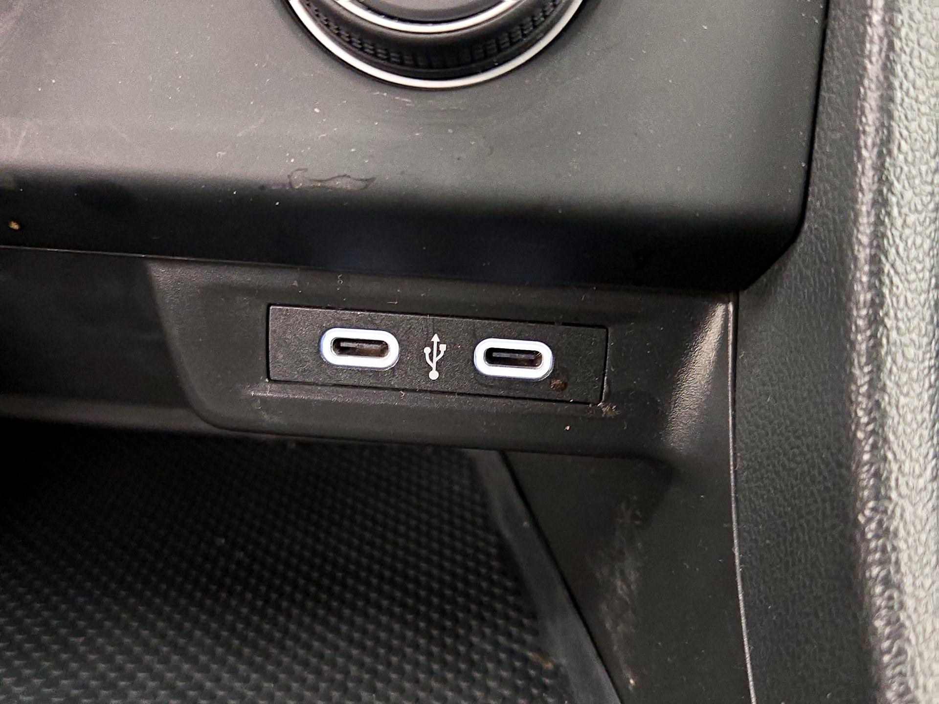 Thumbnail: 2023 Volkswagen Jetta - 18