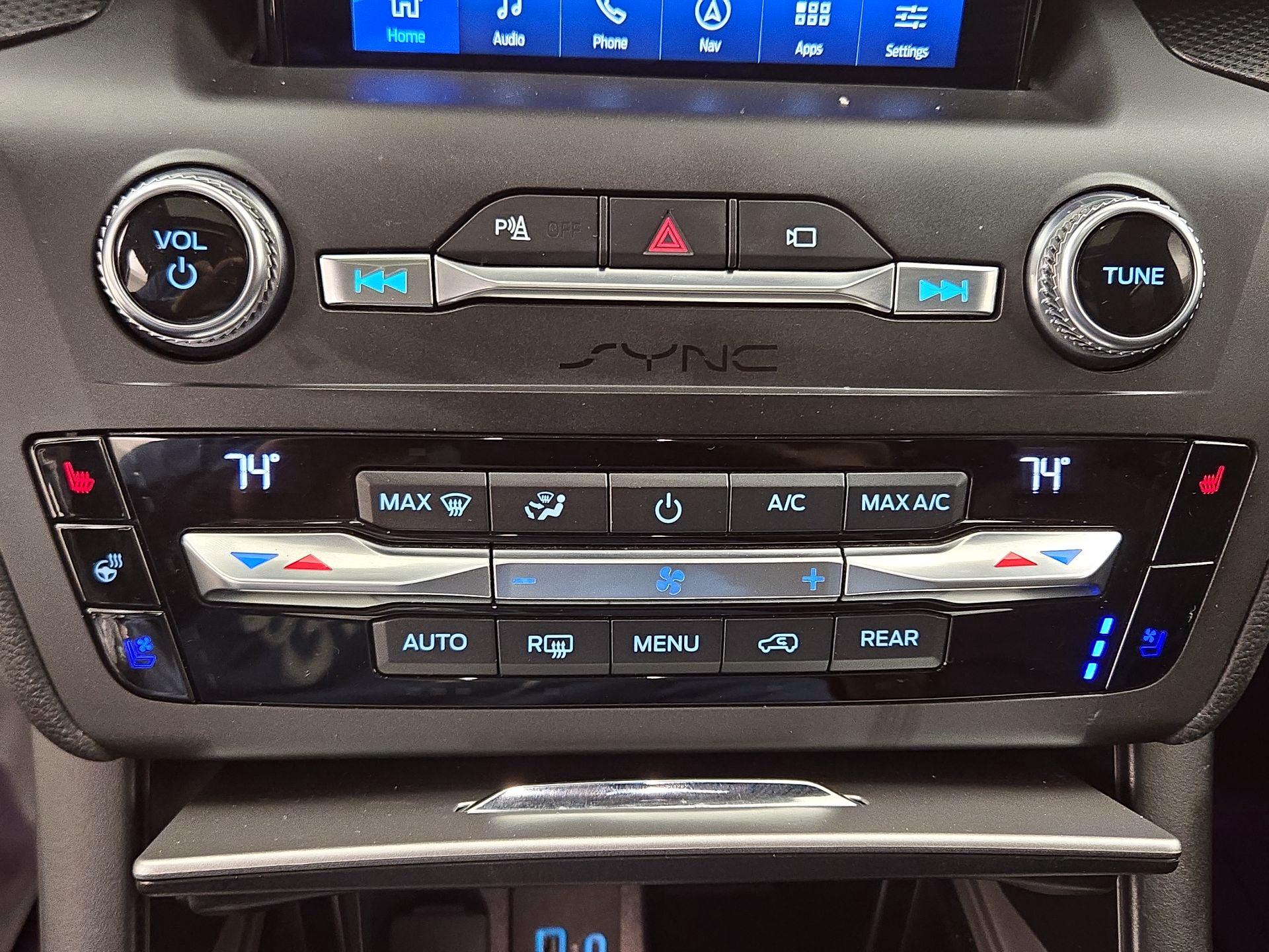 Thumbnail: 2020 Ford Explorer - 17