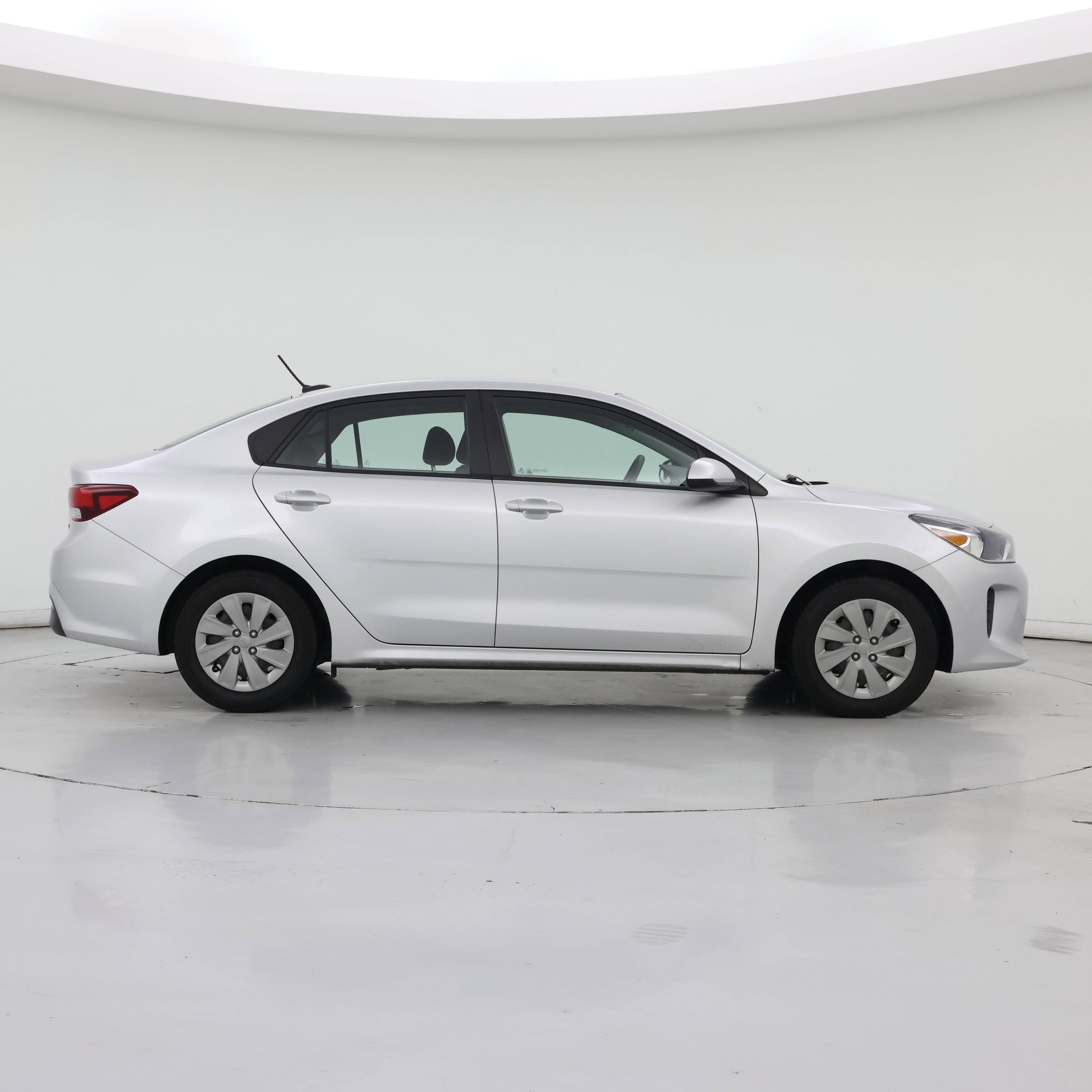 Thumbnail: 2019 Kia Rio - 7