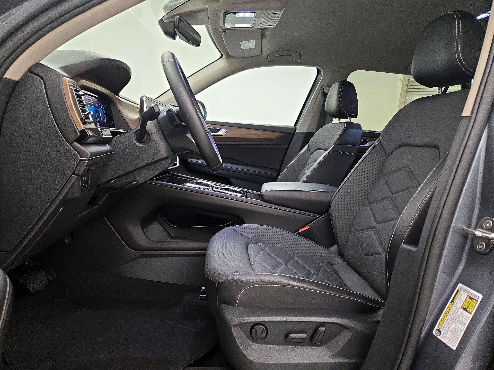 Thumbnail: 2024 Volkswagen Atlas - 11