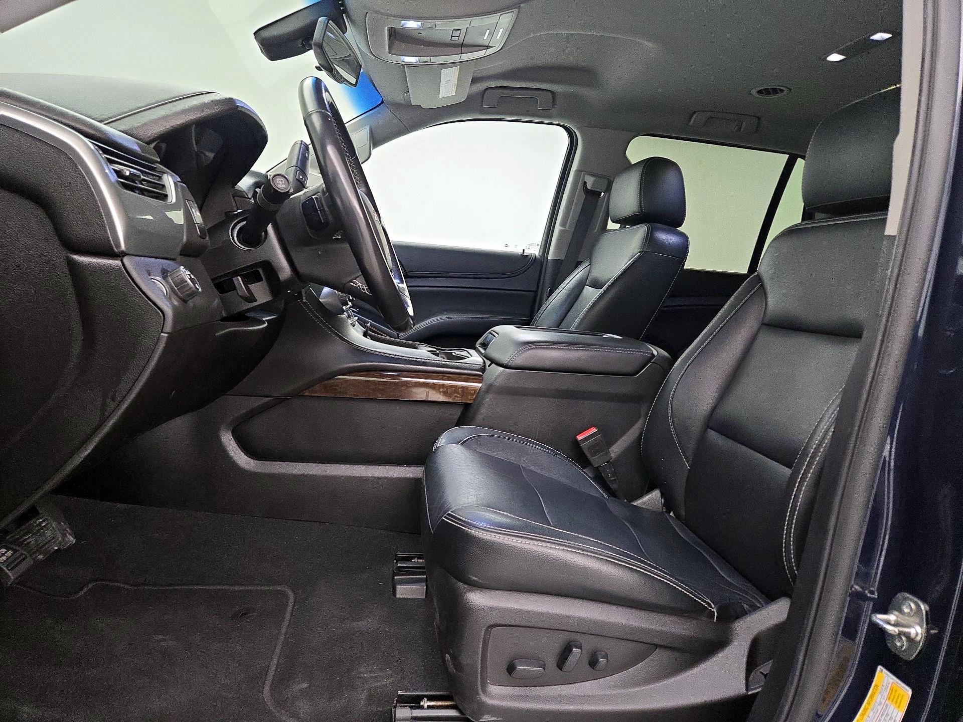 Thumbnail: 2019 Chevrolet Tahoe - 11