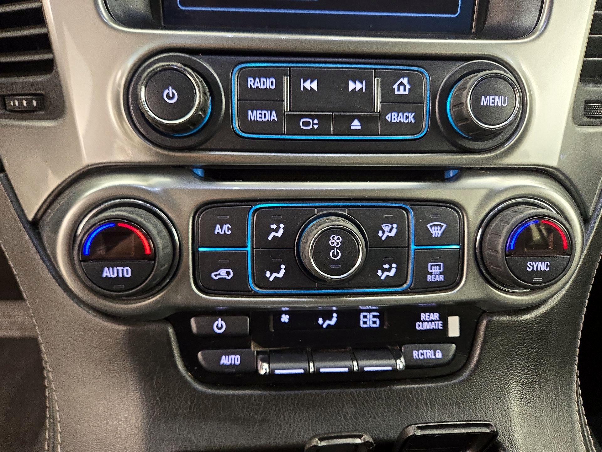 Thumbnail: 2019 Chevrolet Tahoe - 16