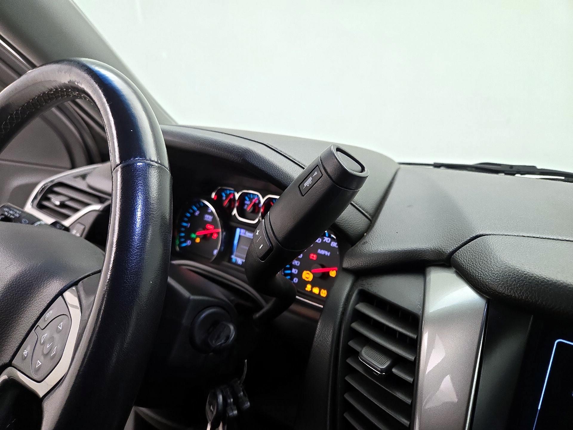 Thumbnail: 2019 Chevrolet Tahoe - 17