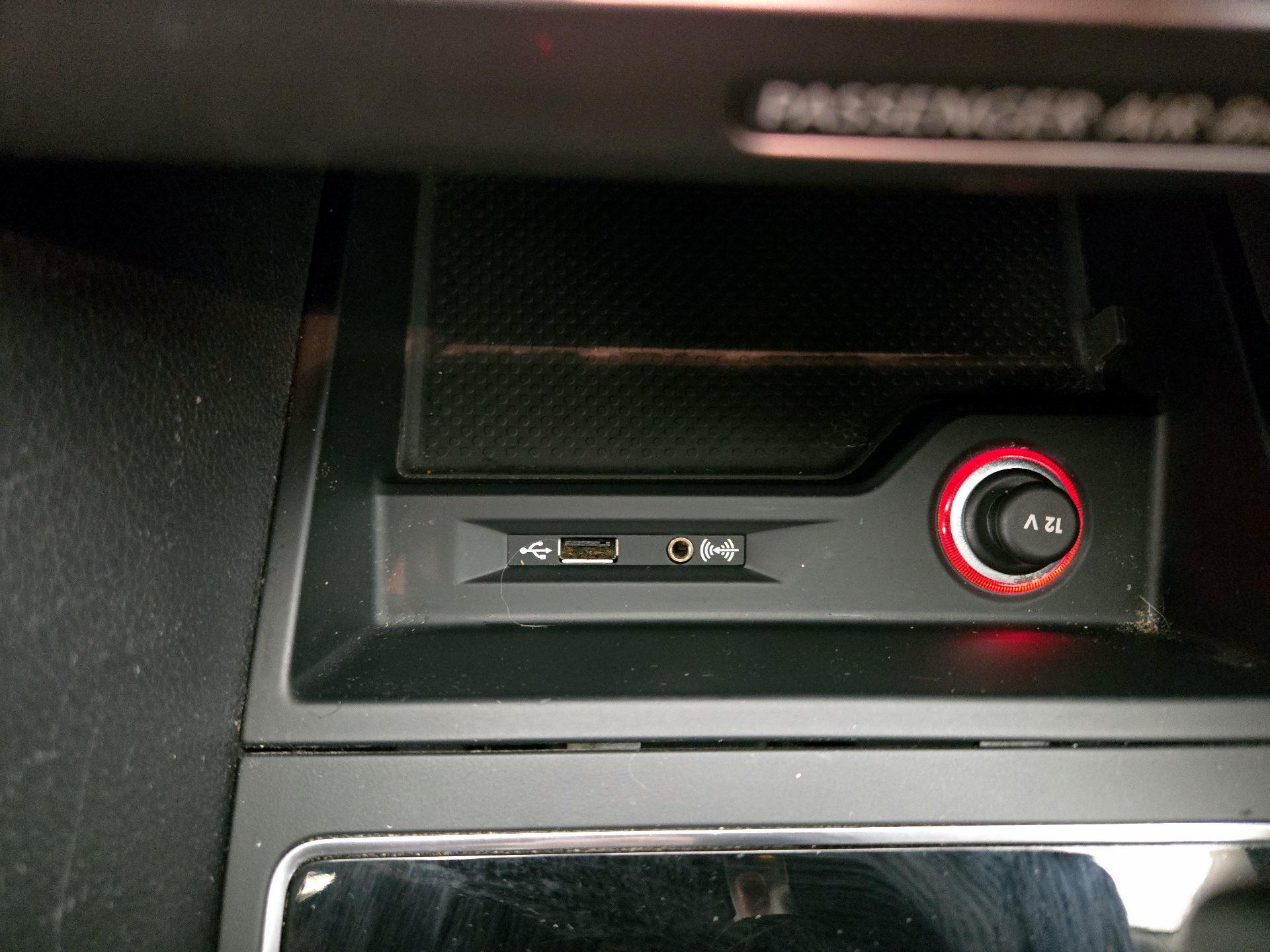 Thumbnail: 2018 Volkswagen Passat - 18