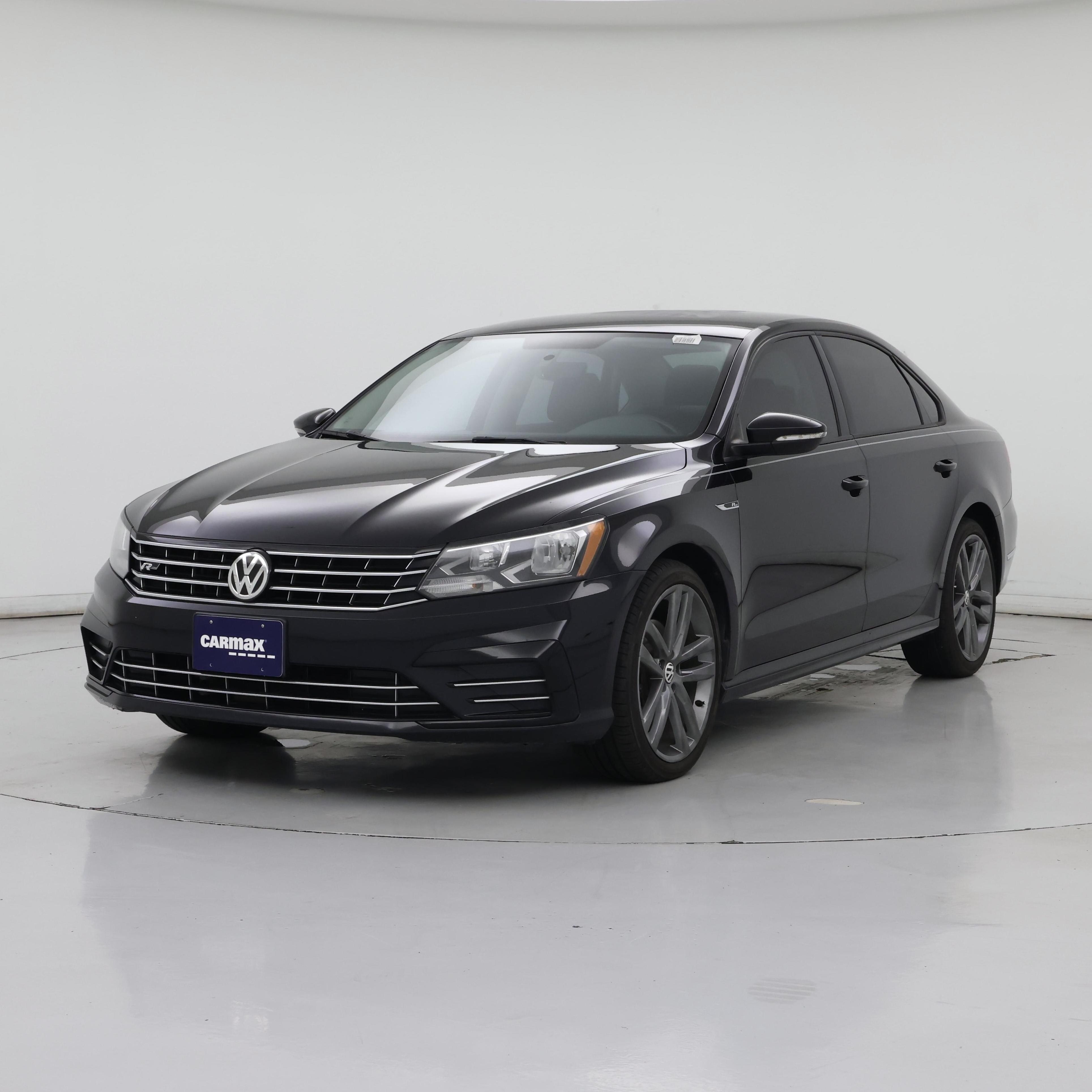 Thumbnail: 2018 Volkswagen Passat - 4