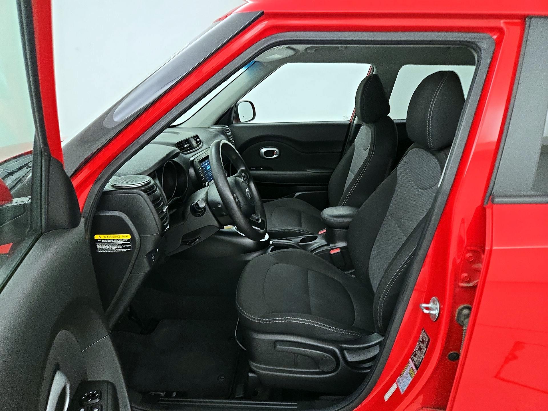 Thumbnail: 2018 Kia Soul - 11