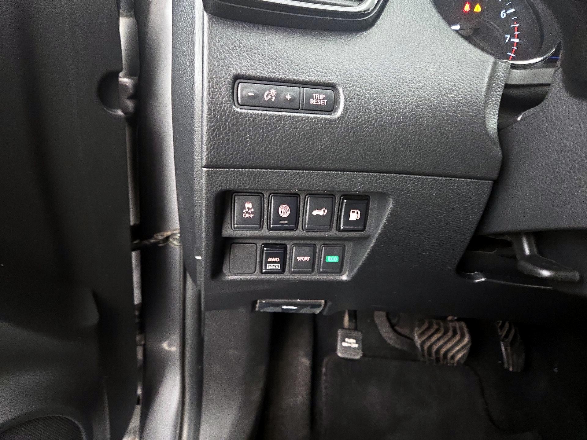 Thumbnail: 2019 Nissan Rogue - 13