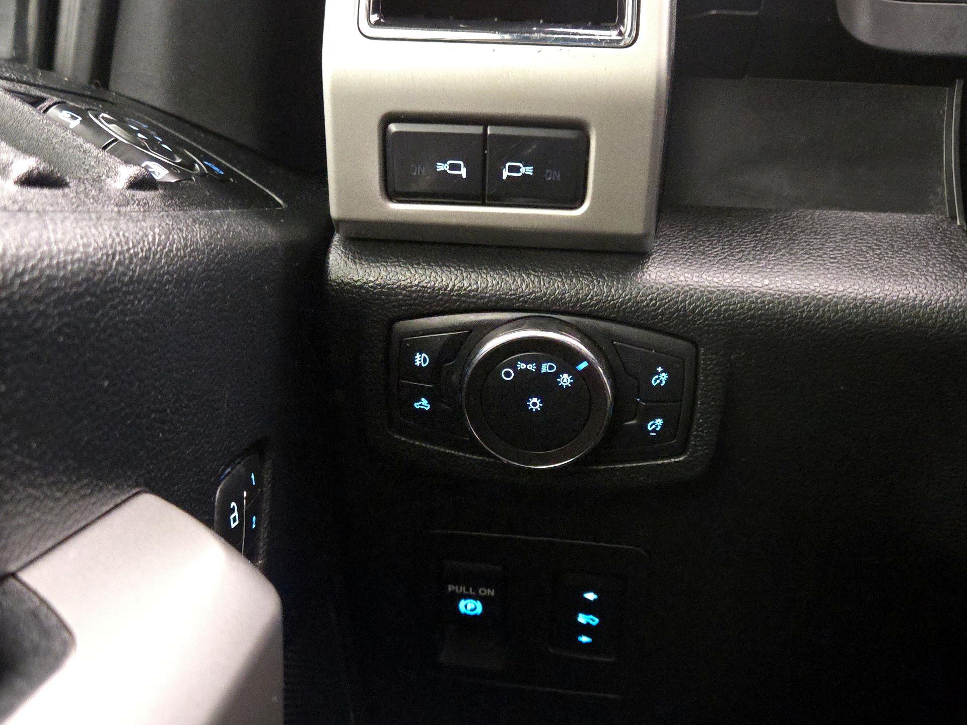 Thumbnail: 2019 Ford F-150 - 13